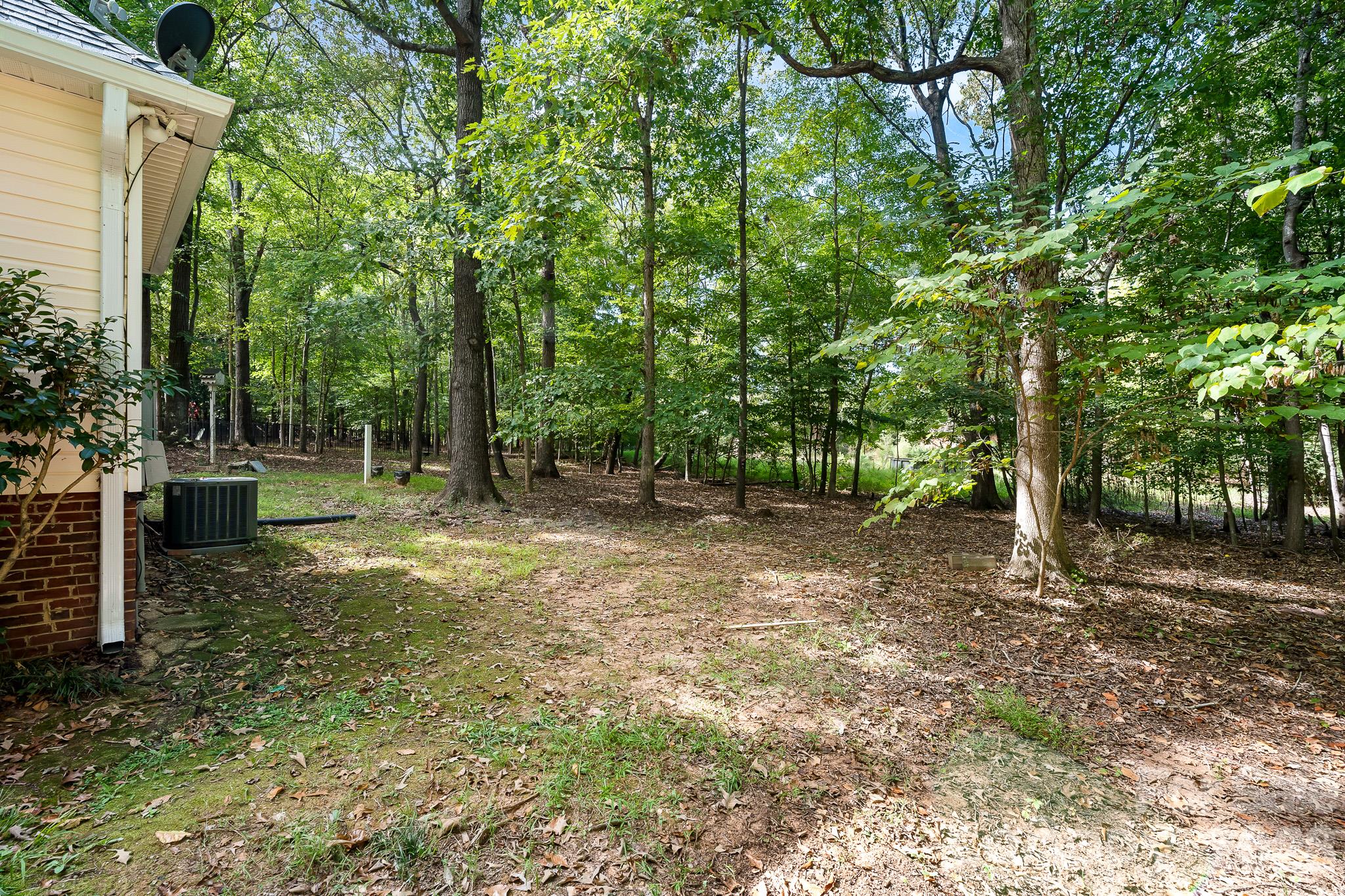 Single Family Residence at 8311 Poplar Grove Circle, Waxhaw, photo 40 of 40