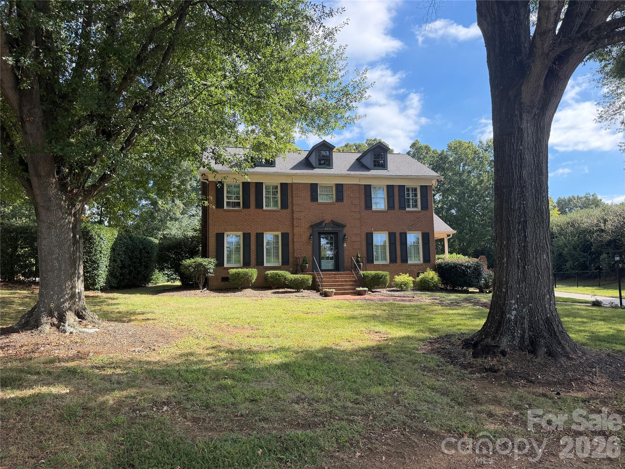 4533 Arborway Way