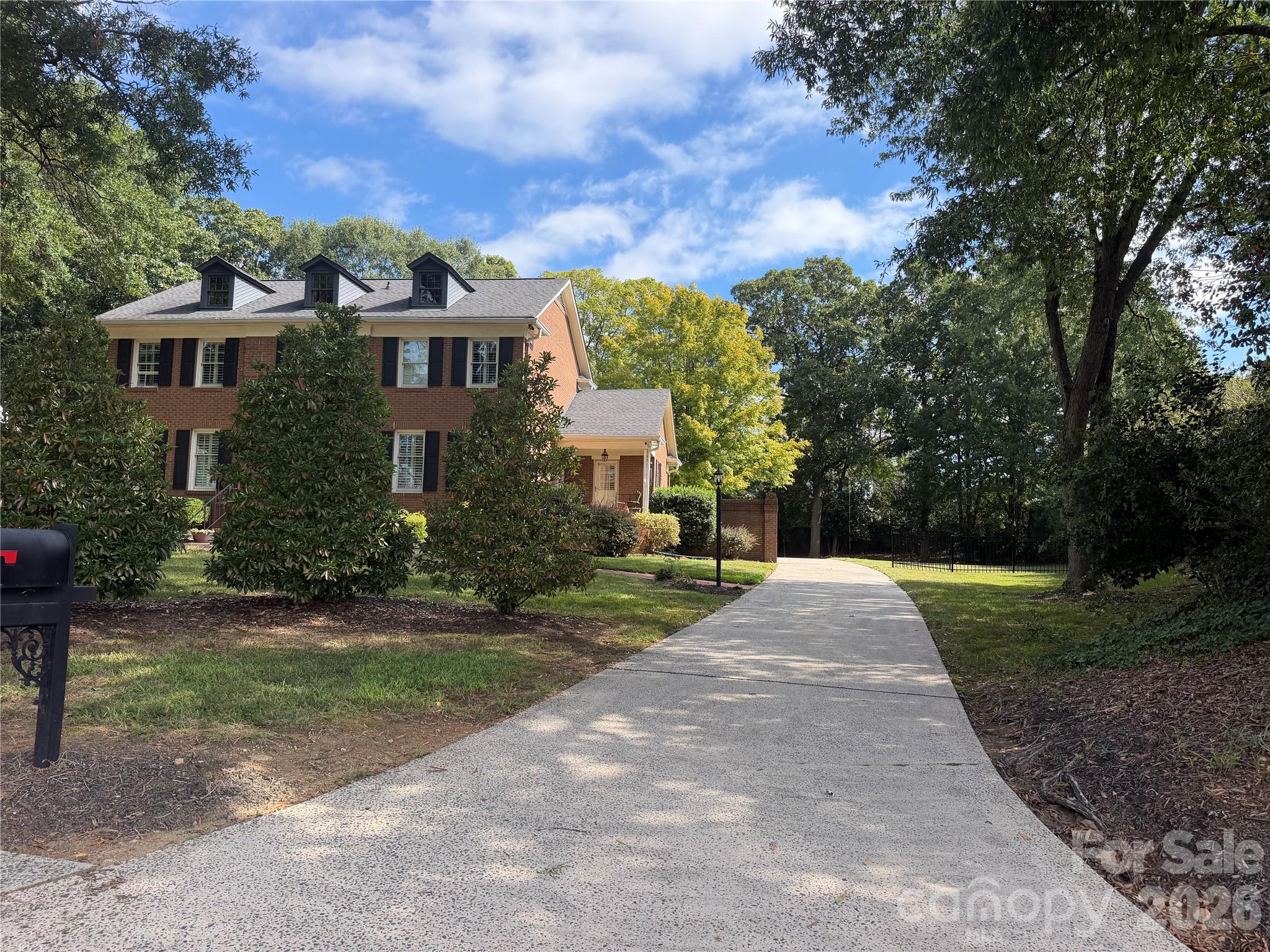 Single Family Residence at 4533 Arborway Way, Charlotte, photo 3 of 16
