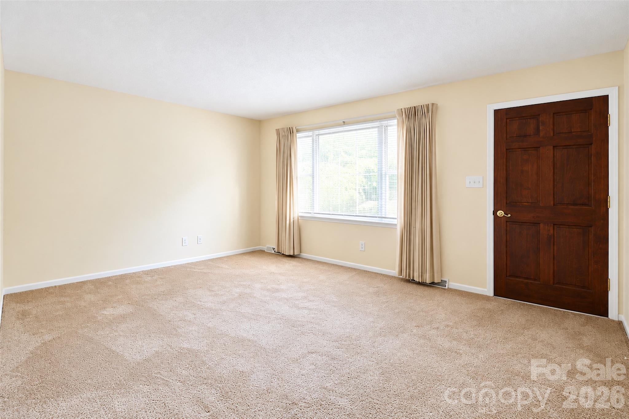 Single Family Residence at 4800 Club View Drive, Concord, photo 3 of 35