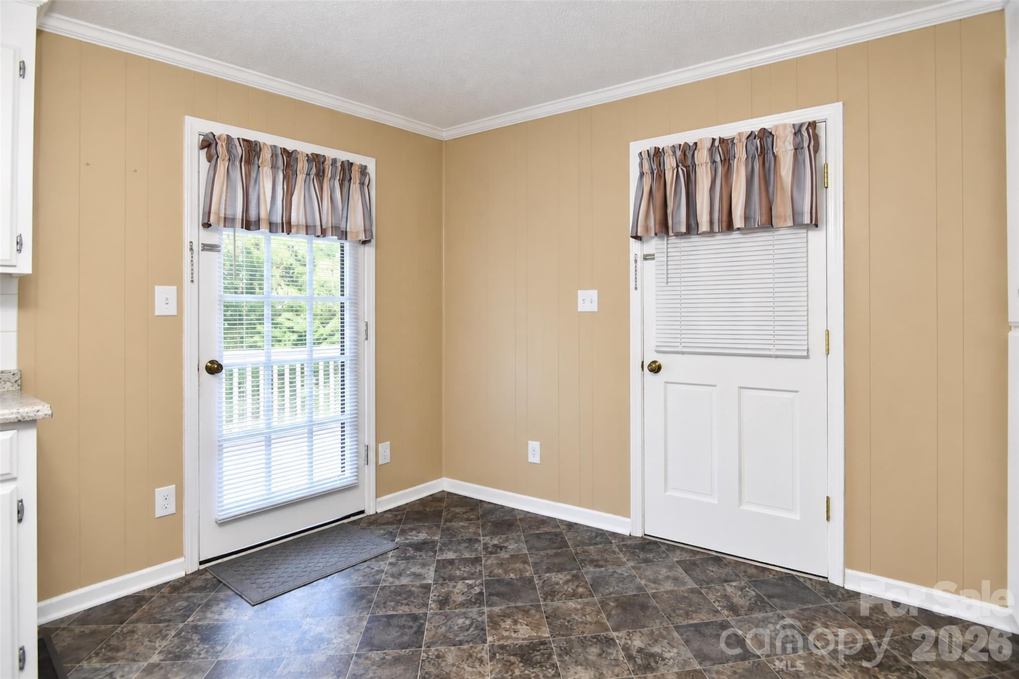 Single Family Residence at 4800 Club View Drive, Concord, photo 9 of 35