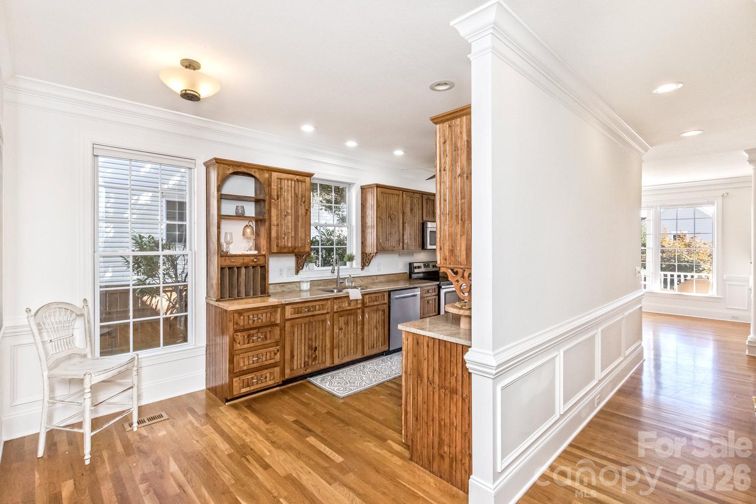 Single Family Residence at 105 Willow Oak Drive, Asheville, photo 13 of 48
