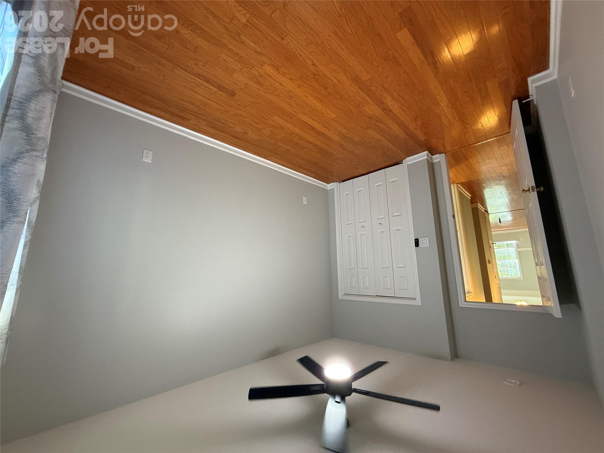 Single Family Residence at 8821 Oakham Street, Huntersville, photo 4 of 24