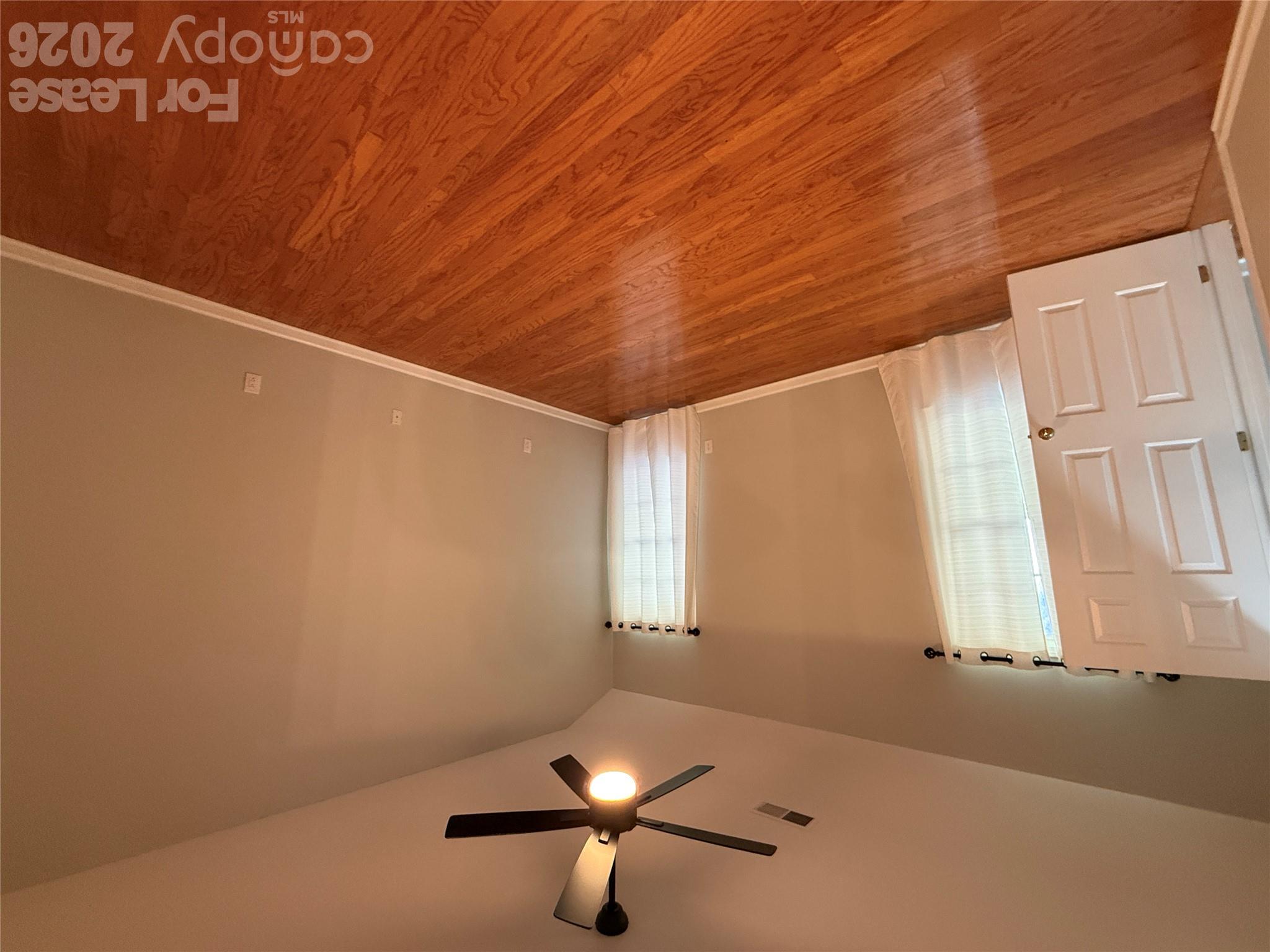 Single Family Residence at 8821 Oakham Street, Huntersville, photo 8 of 24