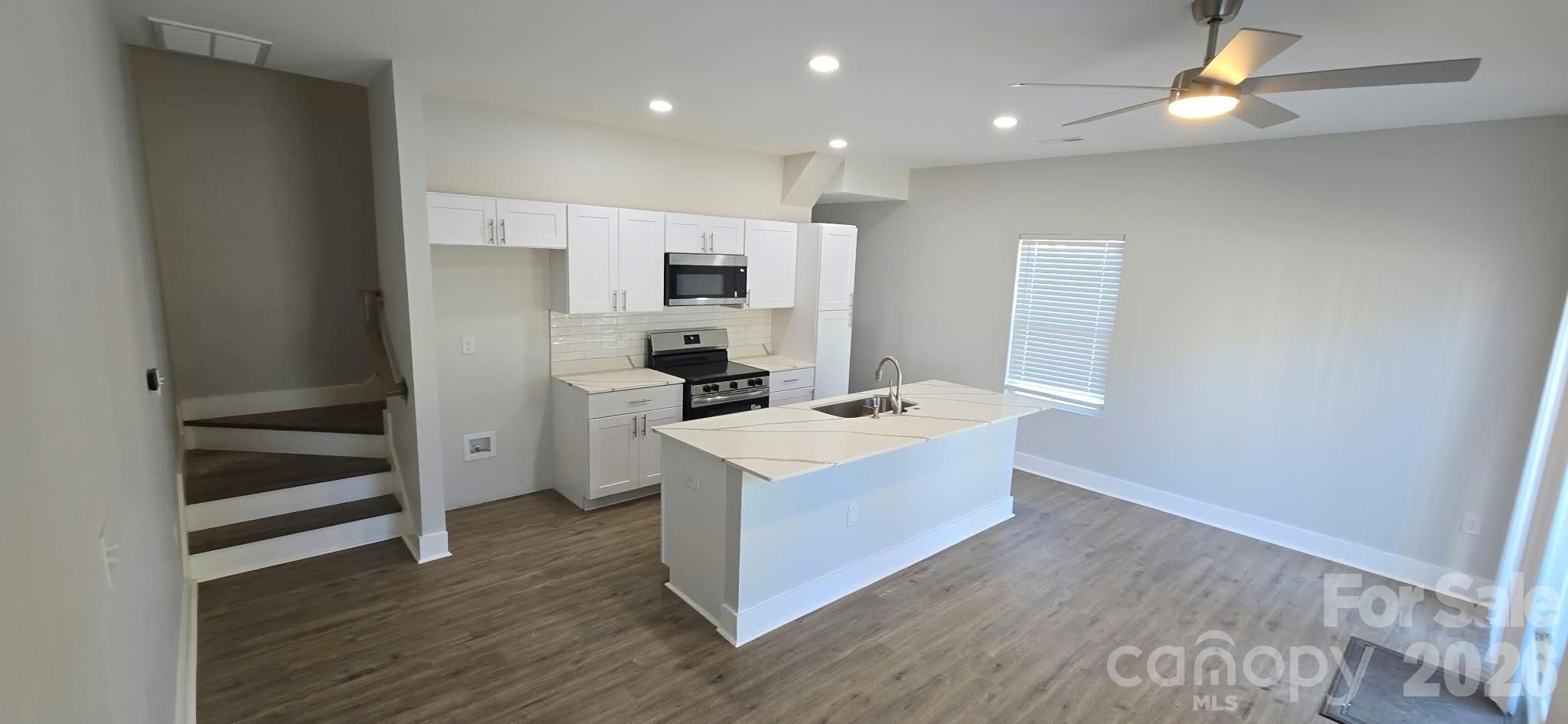 Duplex at 3924 Tuckaseegee Road, Charlotte, photo 5 of 6