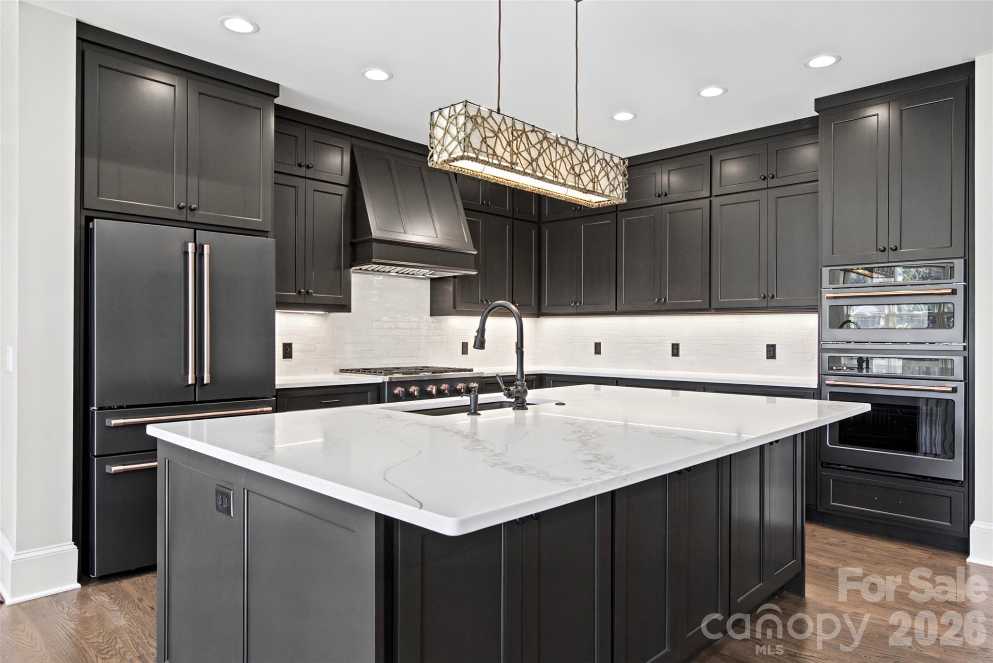 Single Family Residence at 966 Mapleton Lane, Columbus, photo 16 of 44