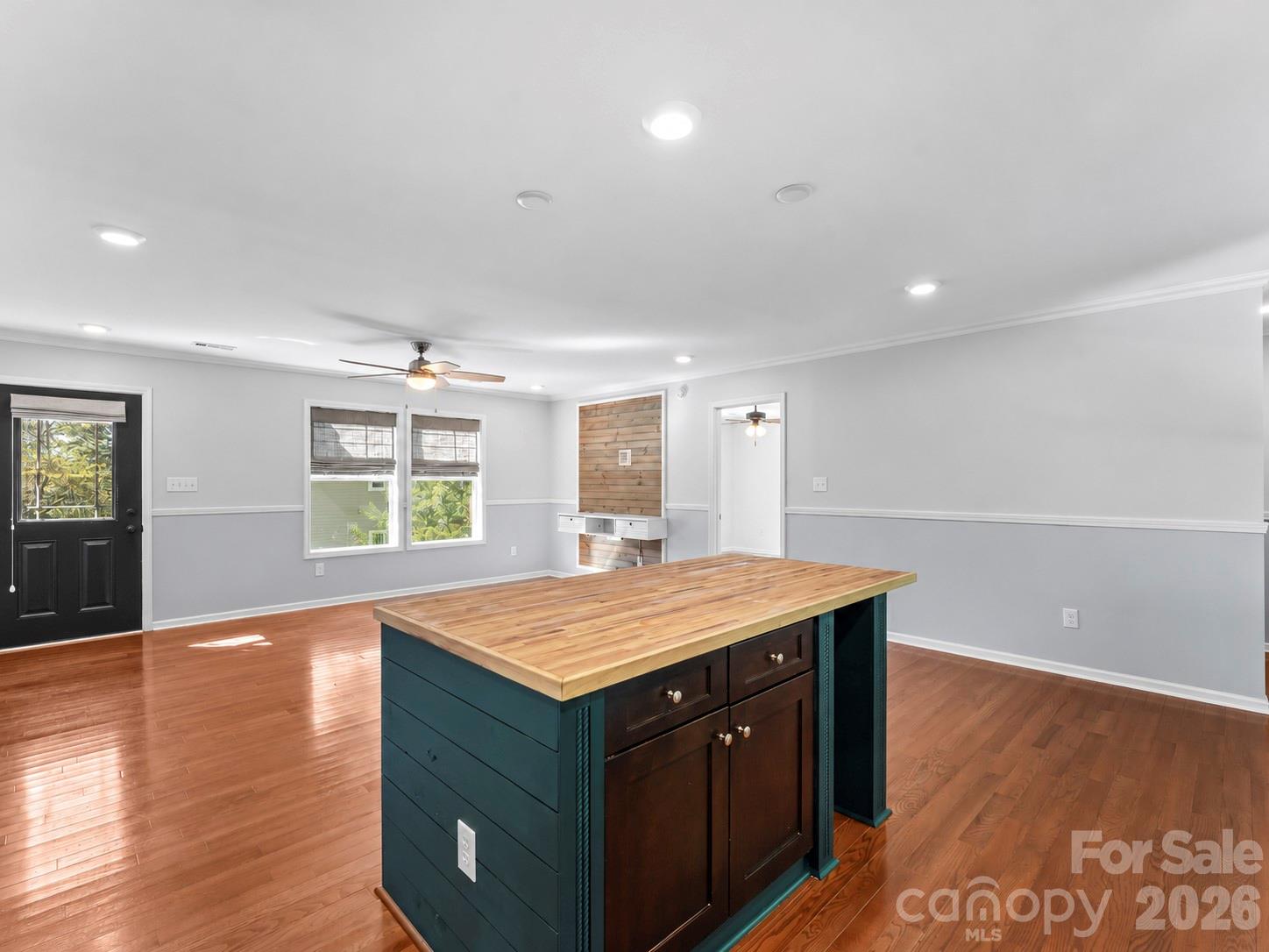 Single Family Residence at 36 Tempie Lane, Arden, photo 19 of 40