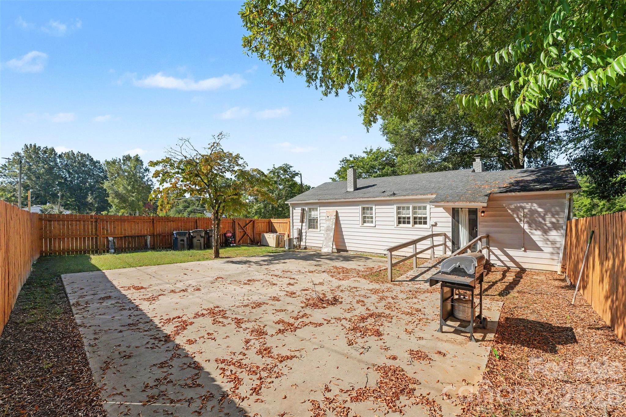 Warehouse/Office at 16112 Old Statesville Road, Huntersville, photo 5 of 19