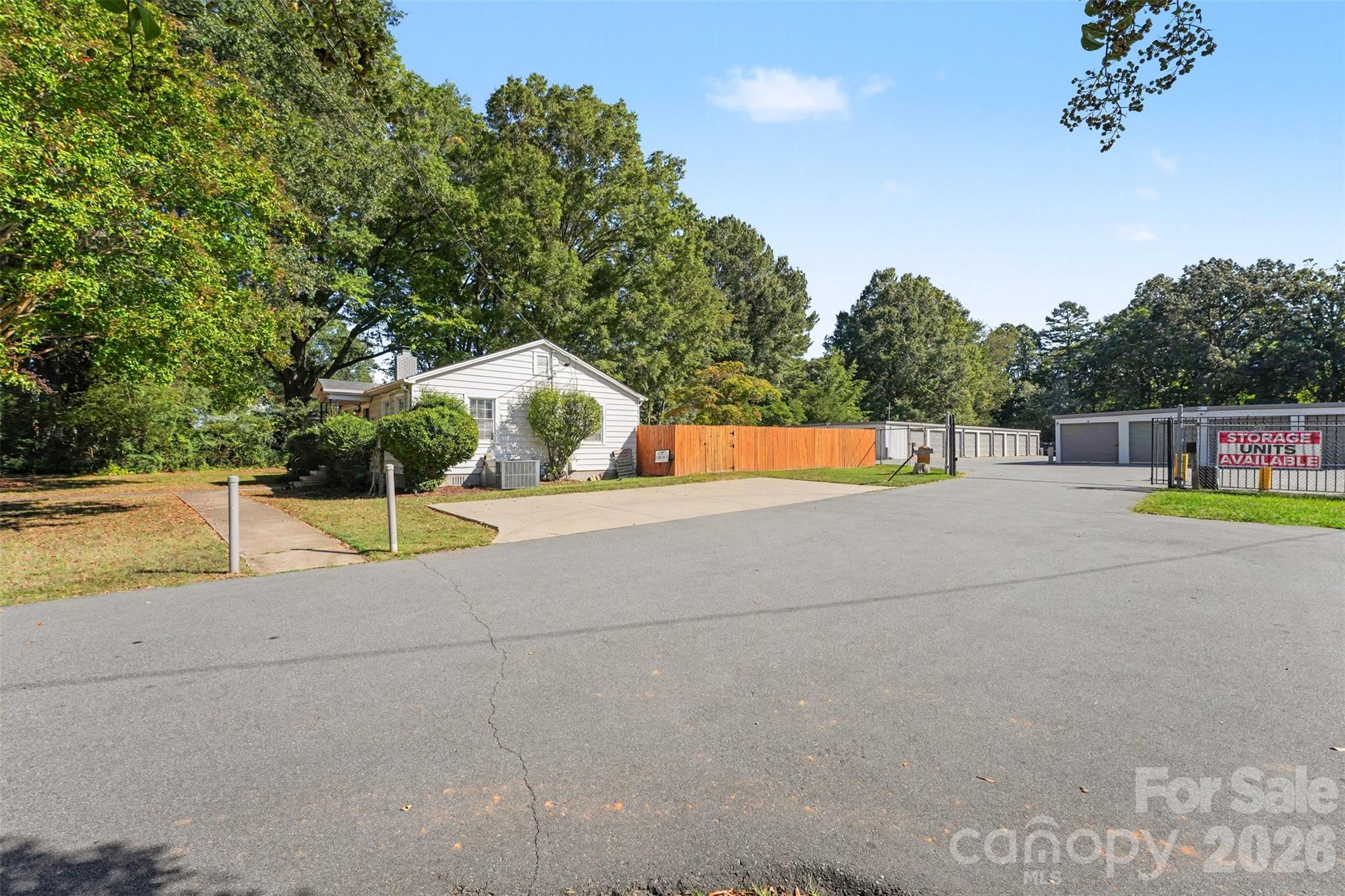 Warehouse/Office at 16112 Old Statesville Road, Huntersville, photo 16 of 19