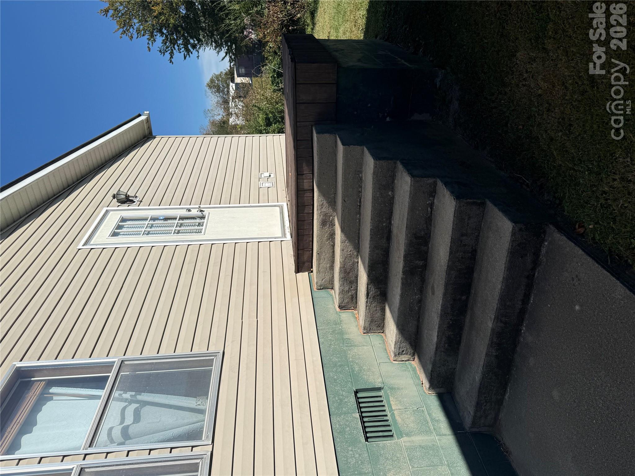 Side entrance to laundry area - 97 Fair Haven Drive, Burnsville