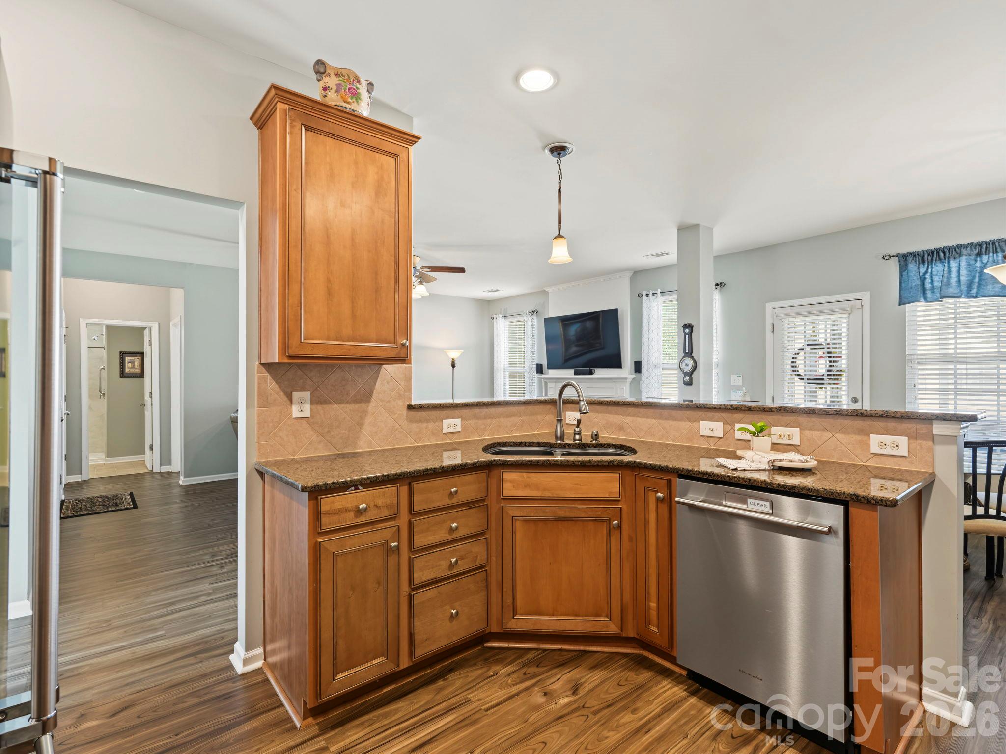 Single Family Residence at 10900 Sand River Court, Davidson, photo 11 of 45