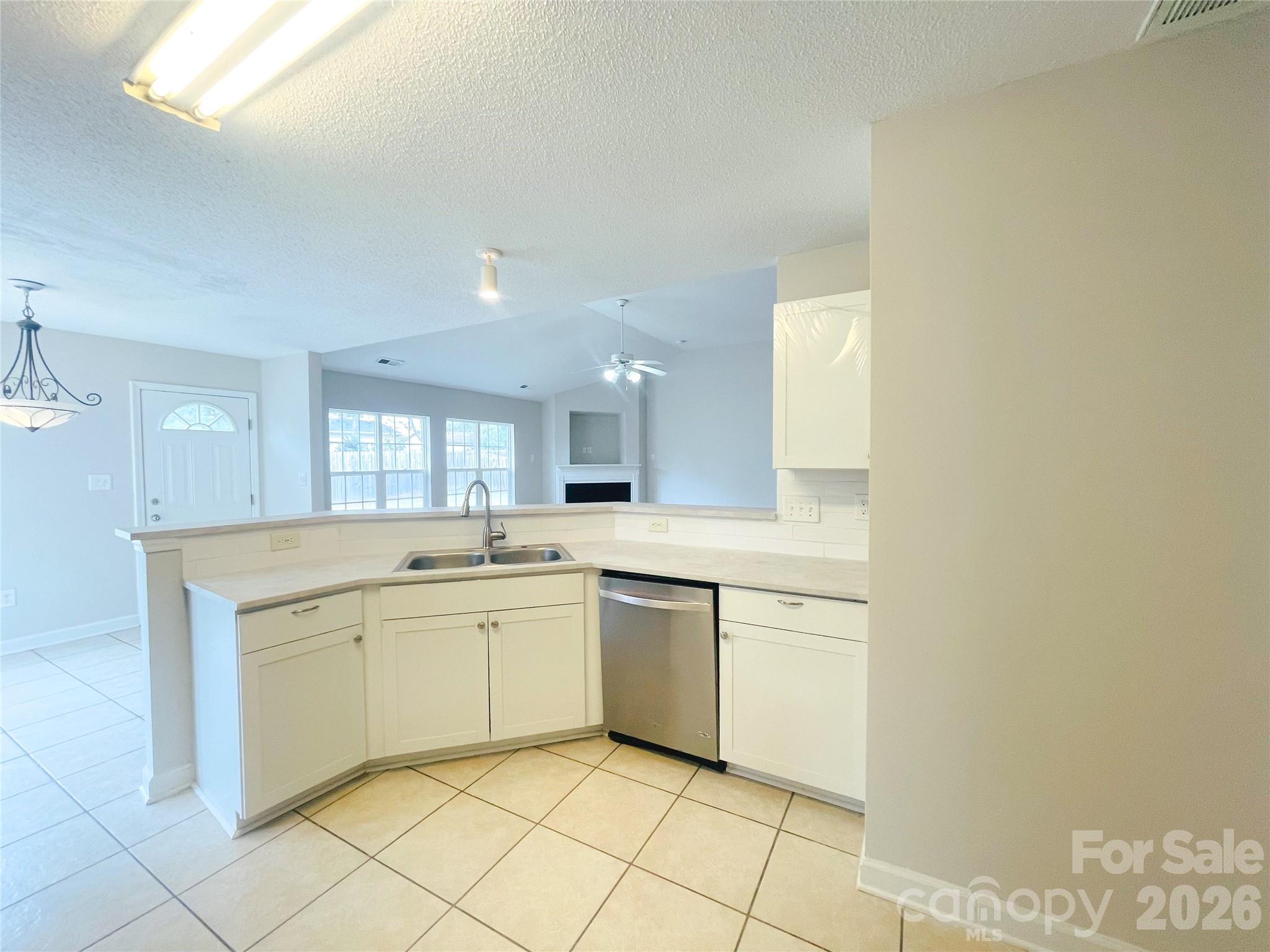 Kitchen - 1011 Cadberry Court, Indian Trail