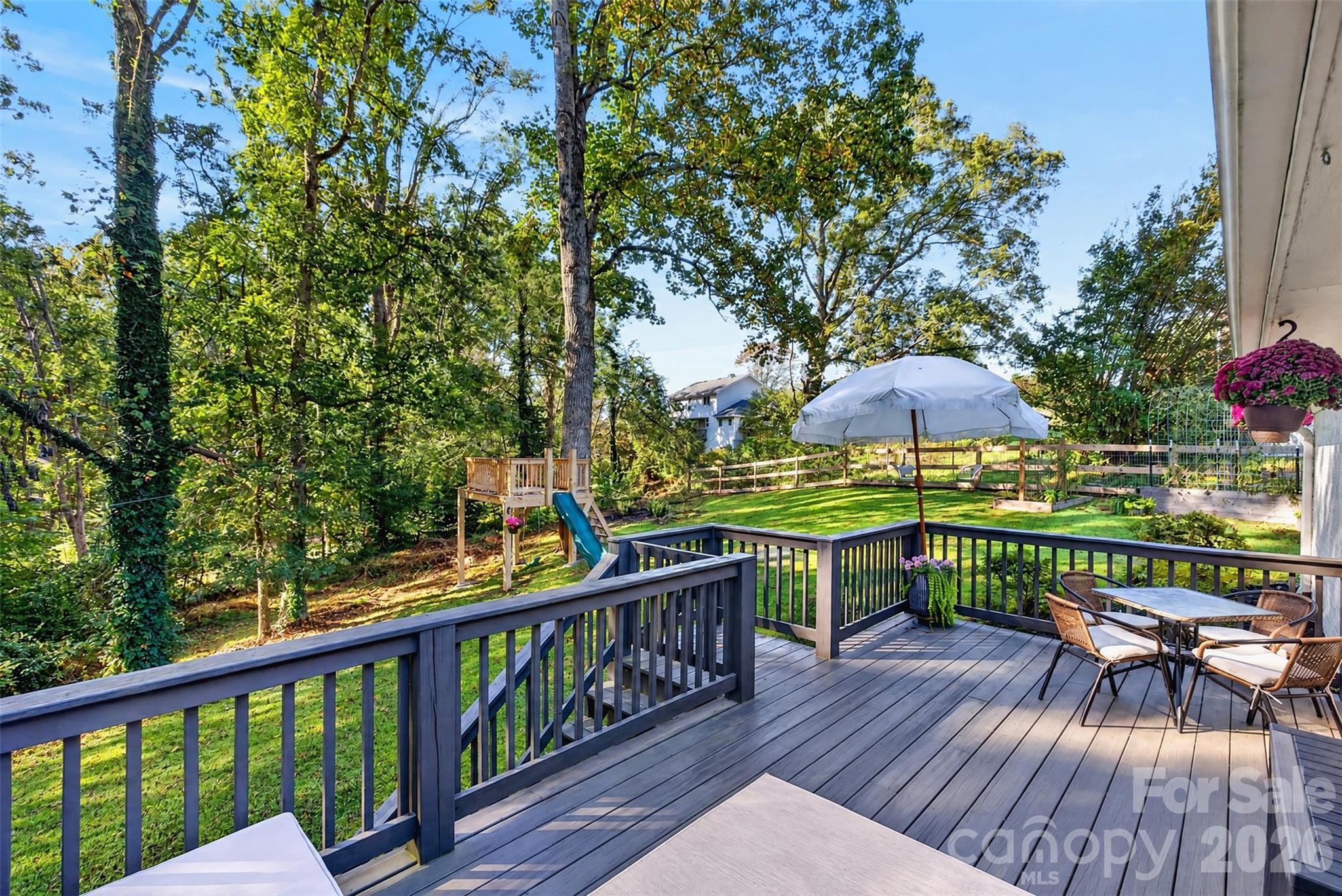 Single Family Residence at 200 Whispering Hills Drive, Hendersonville, photo 9 of 45