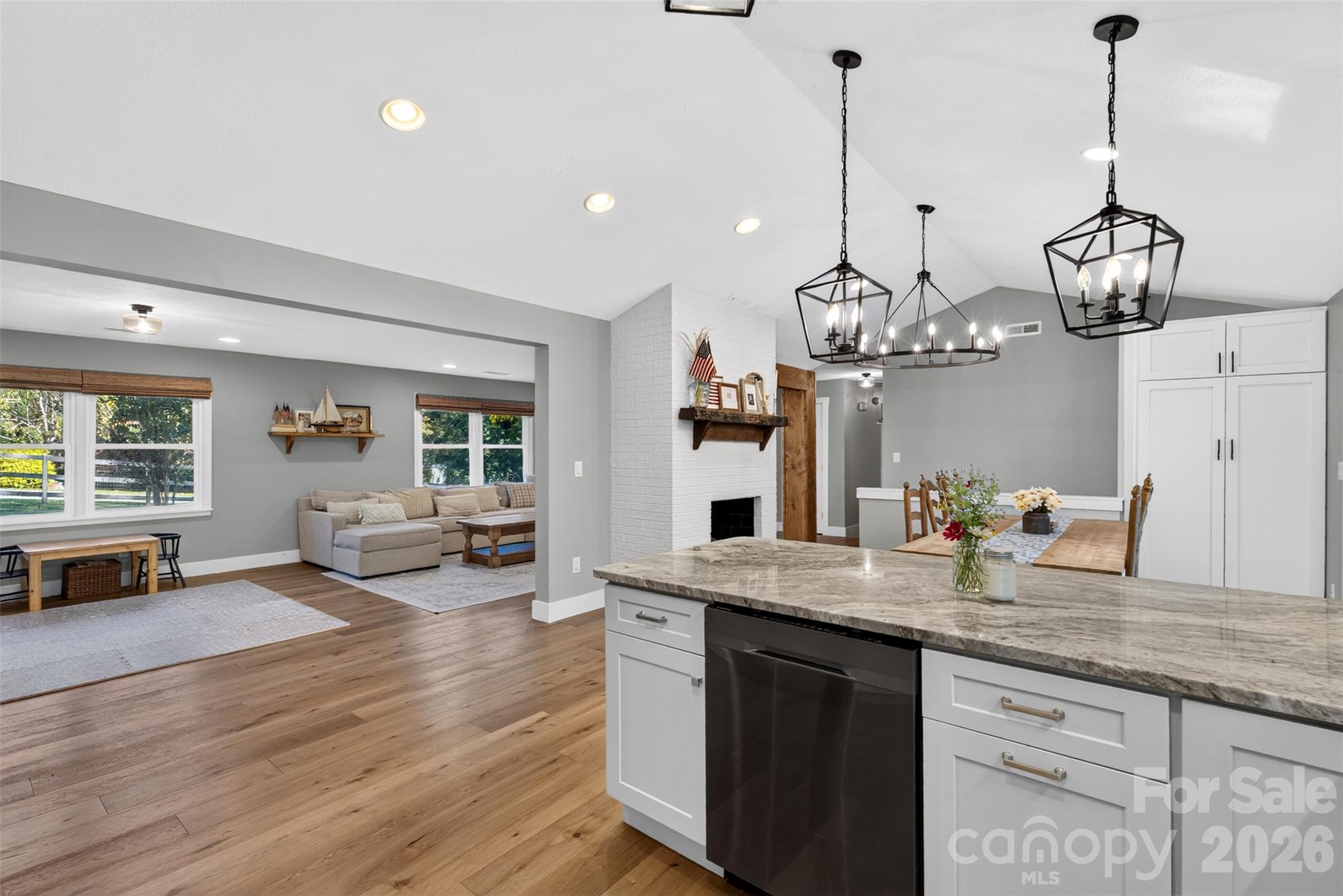 Single Family Residence at 200 Whispering Hills Drive, Hendersonville, photo 16 of 45