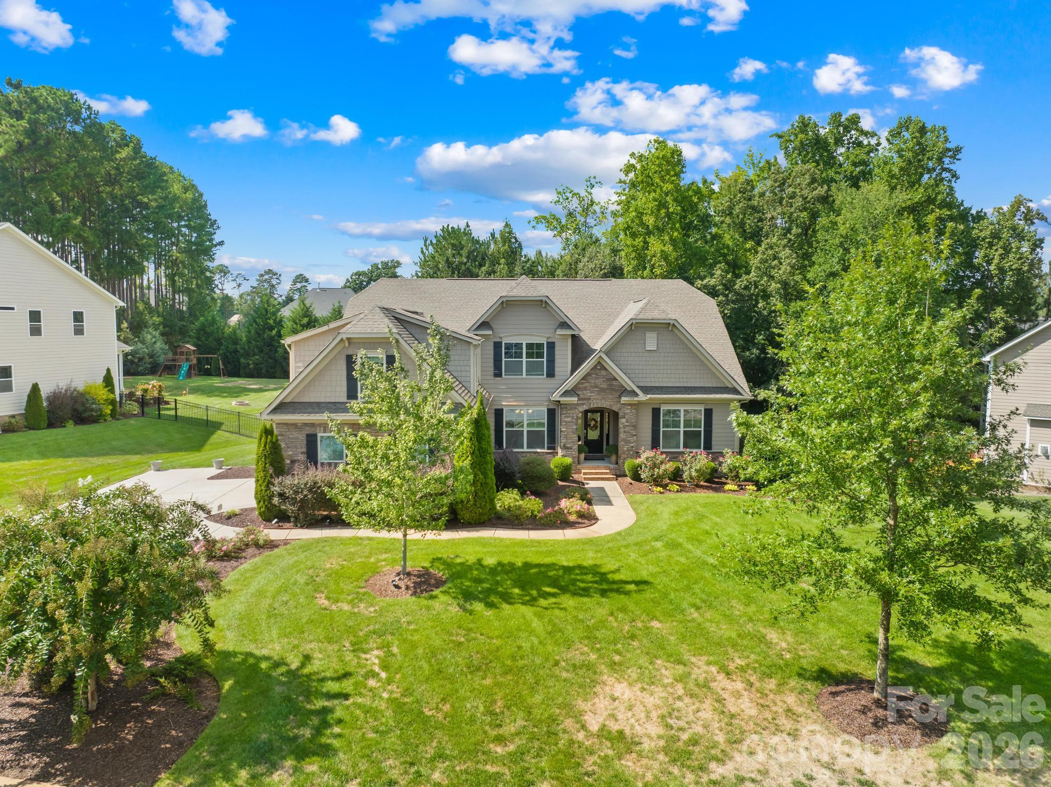 Single Family Residence at 108 Butler Drive, Mooresville, photo 2 of 46
