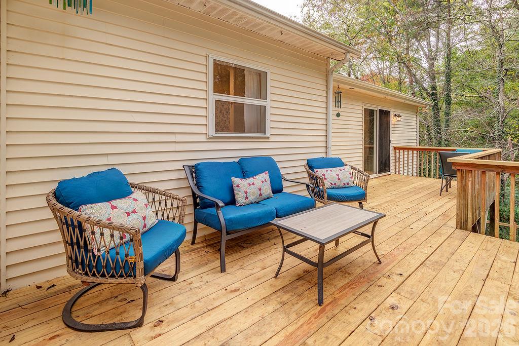 Single Family Residence at 5 Parkway Creek Drive, Asheville, photo 38 of 44