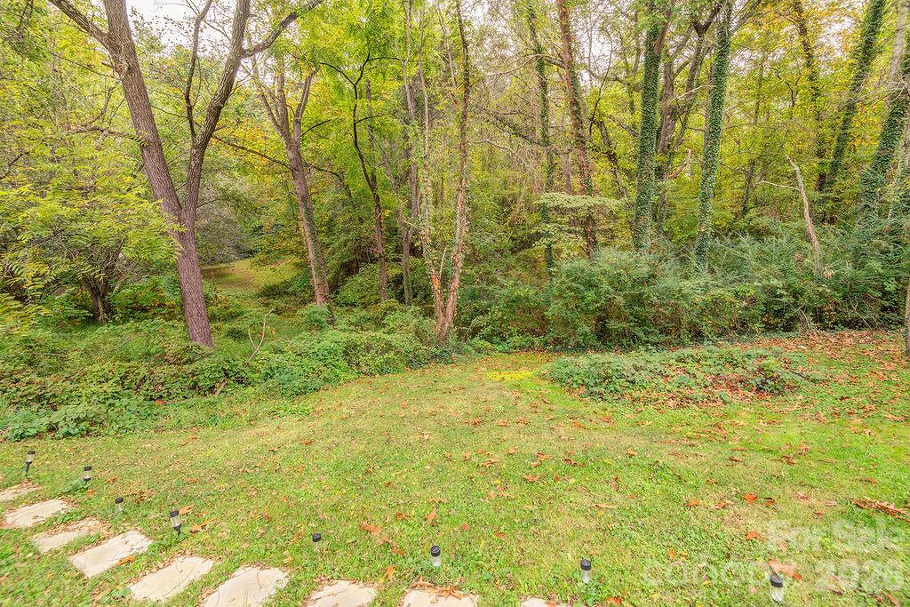 Single Family Residence at 5 Parkway Creek Drive, Asheville, photo 43 of 44