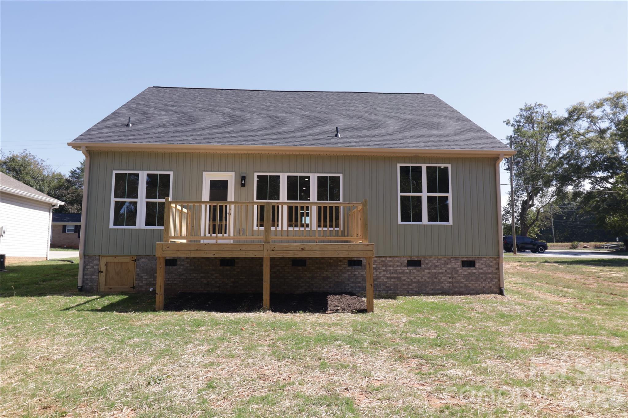 Single Family Residence at 103 Hillcrest Street, Shelby, photo 3 of 26