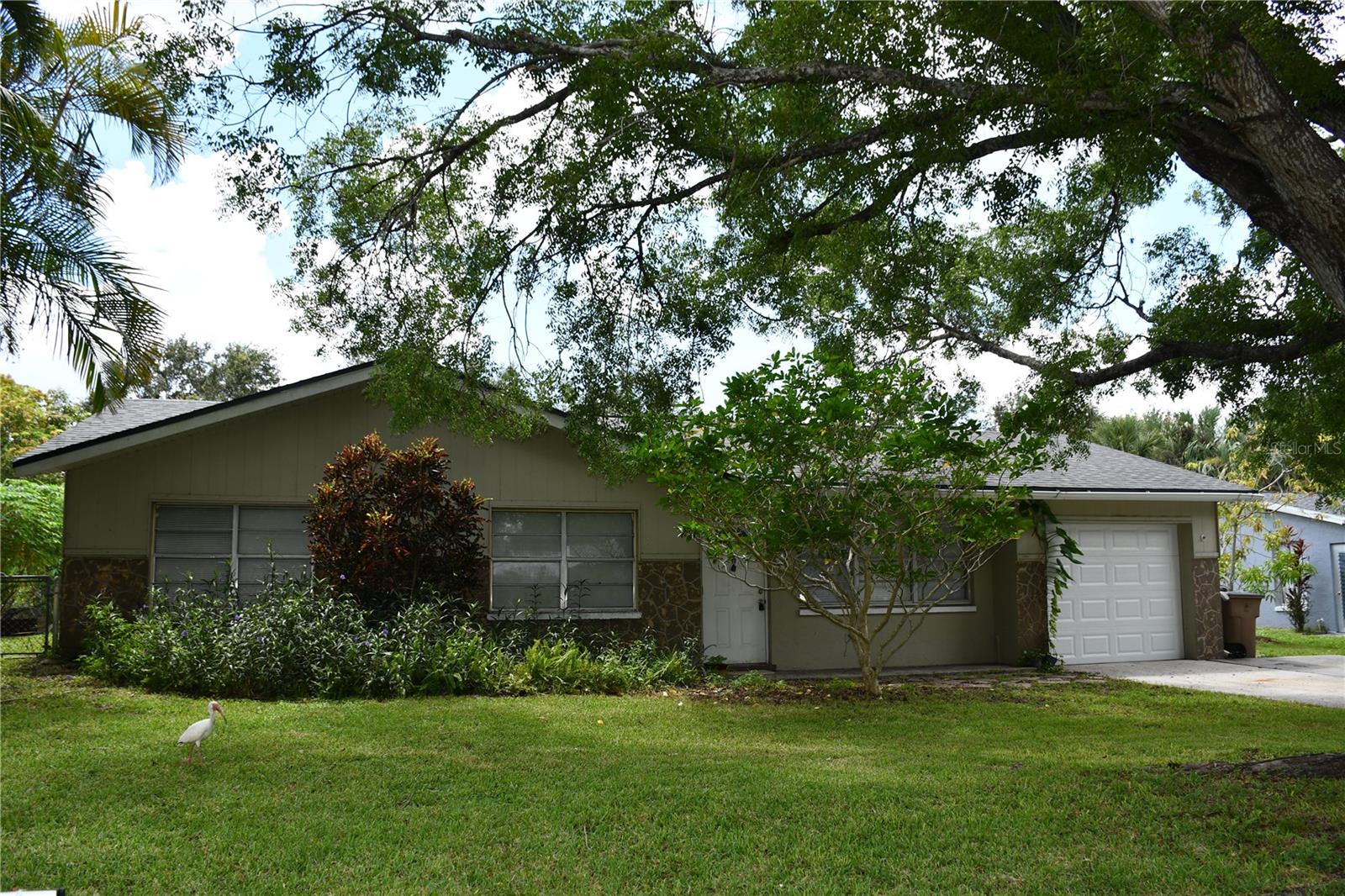 1591 SUNKIST WAY