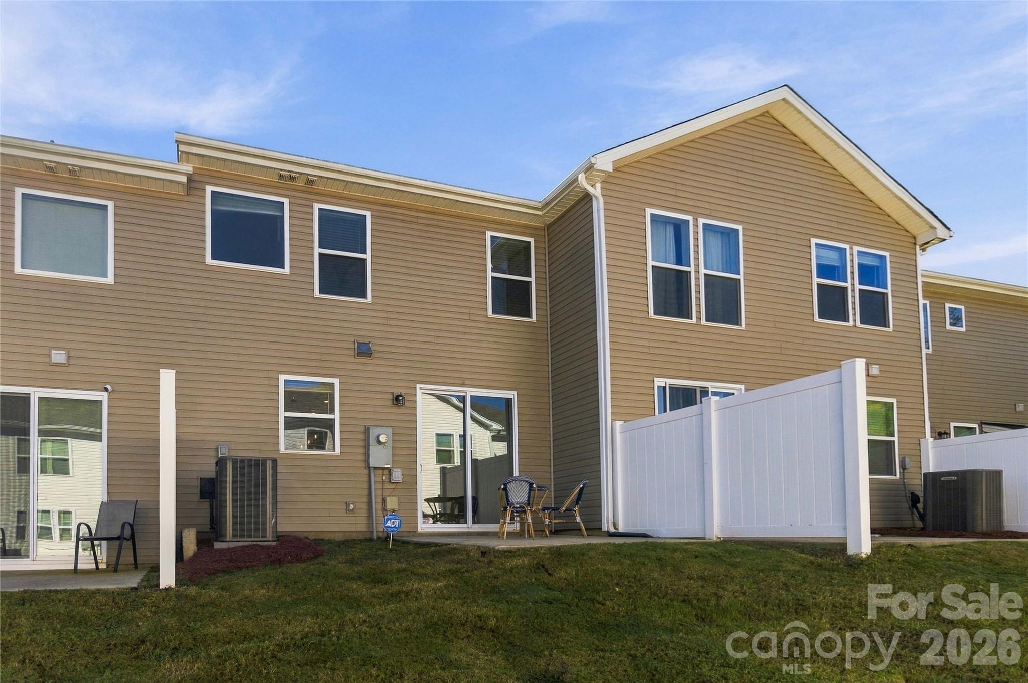 Townhouse at 15640 Little Bluestem Street, Charlotte, photo 38 of 38