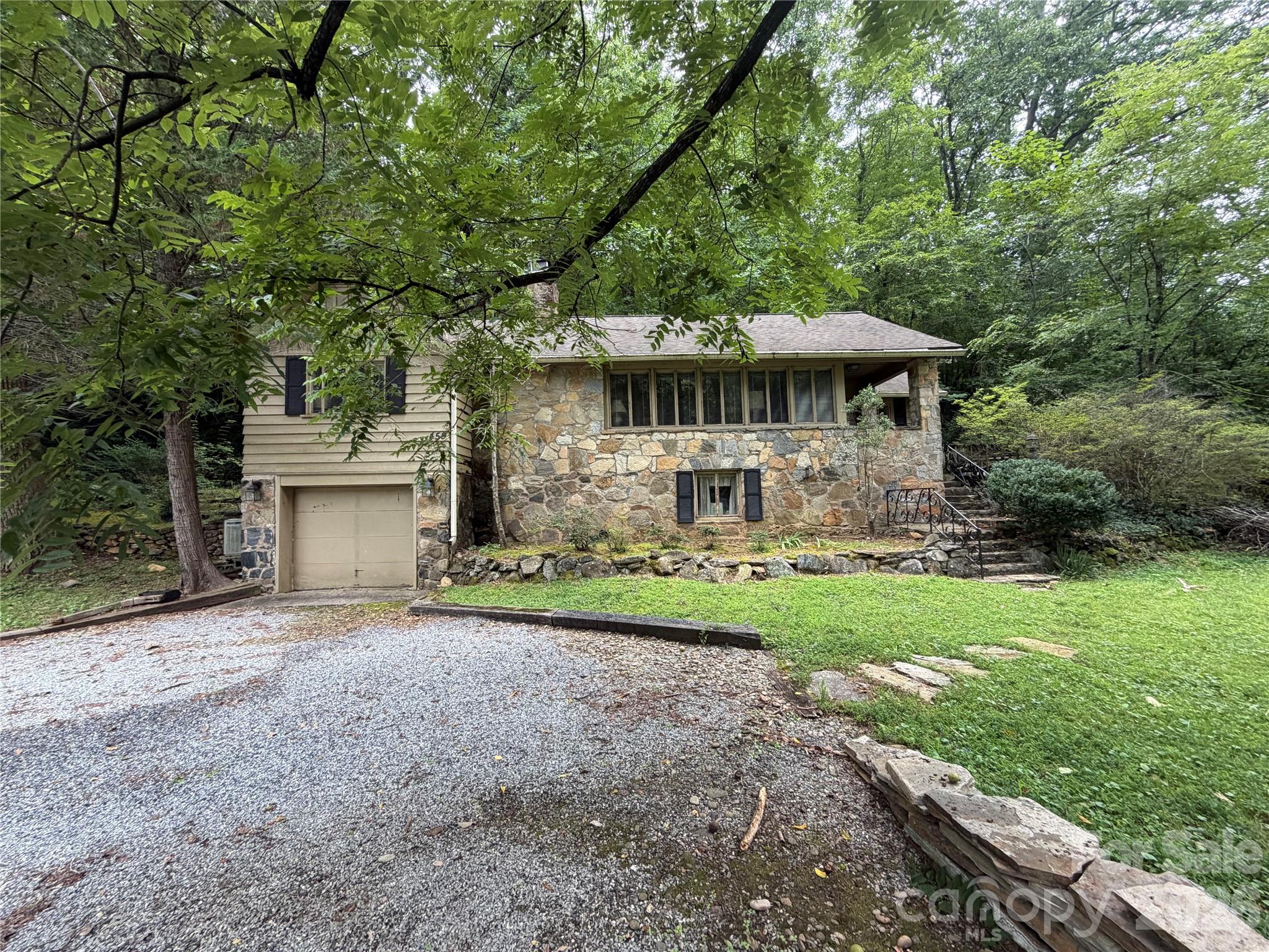 459 Warrior Drive