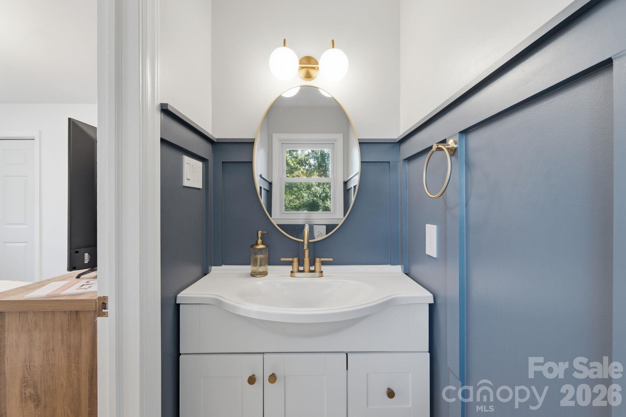 Half bath on main level - 6520 Candlewood Drive, Charlotte