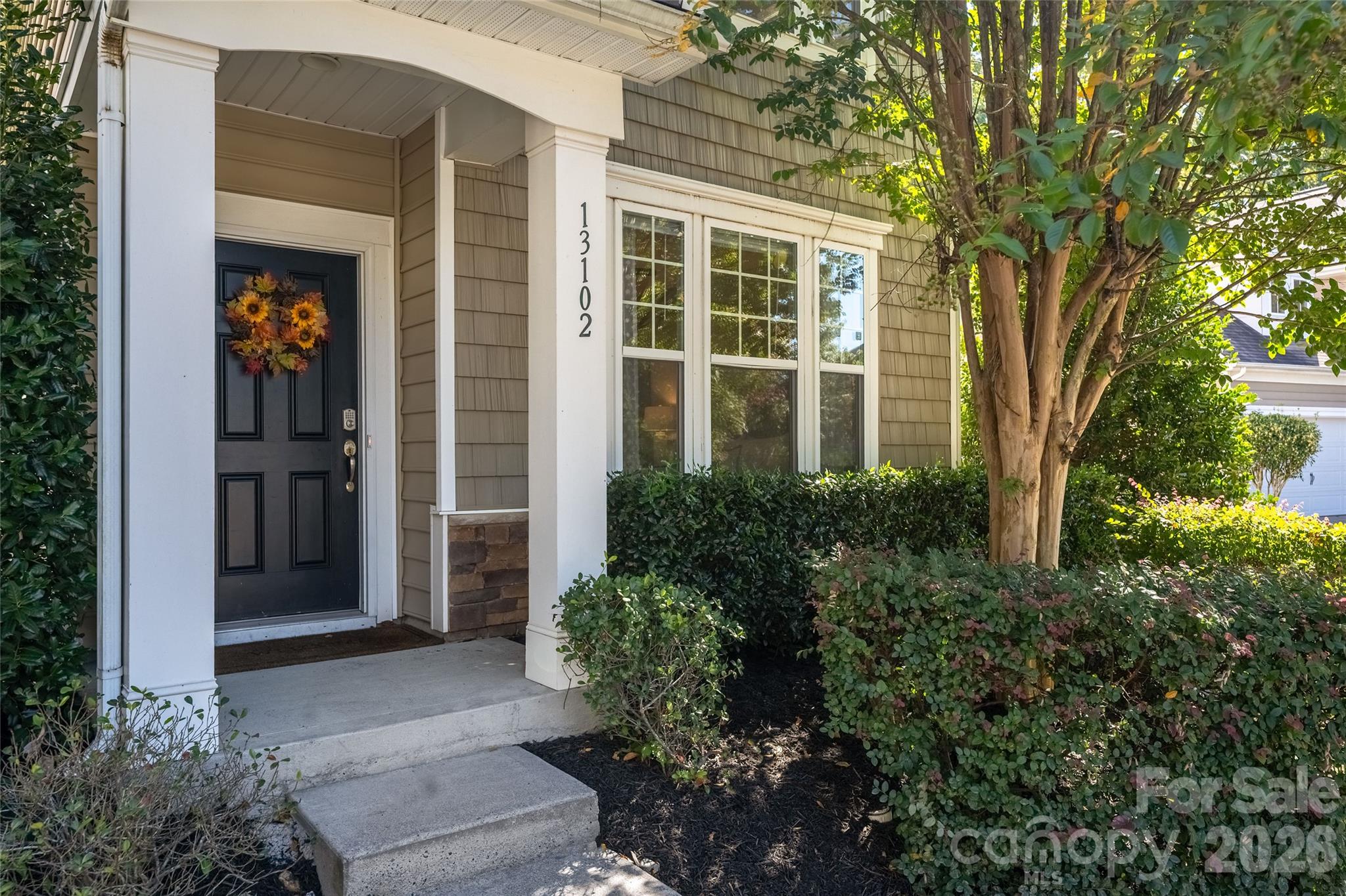 Single Family Residence at 13102 Heath Grove Drive, Huntersville, photo 4 of 34