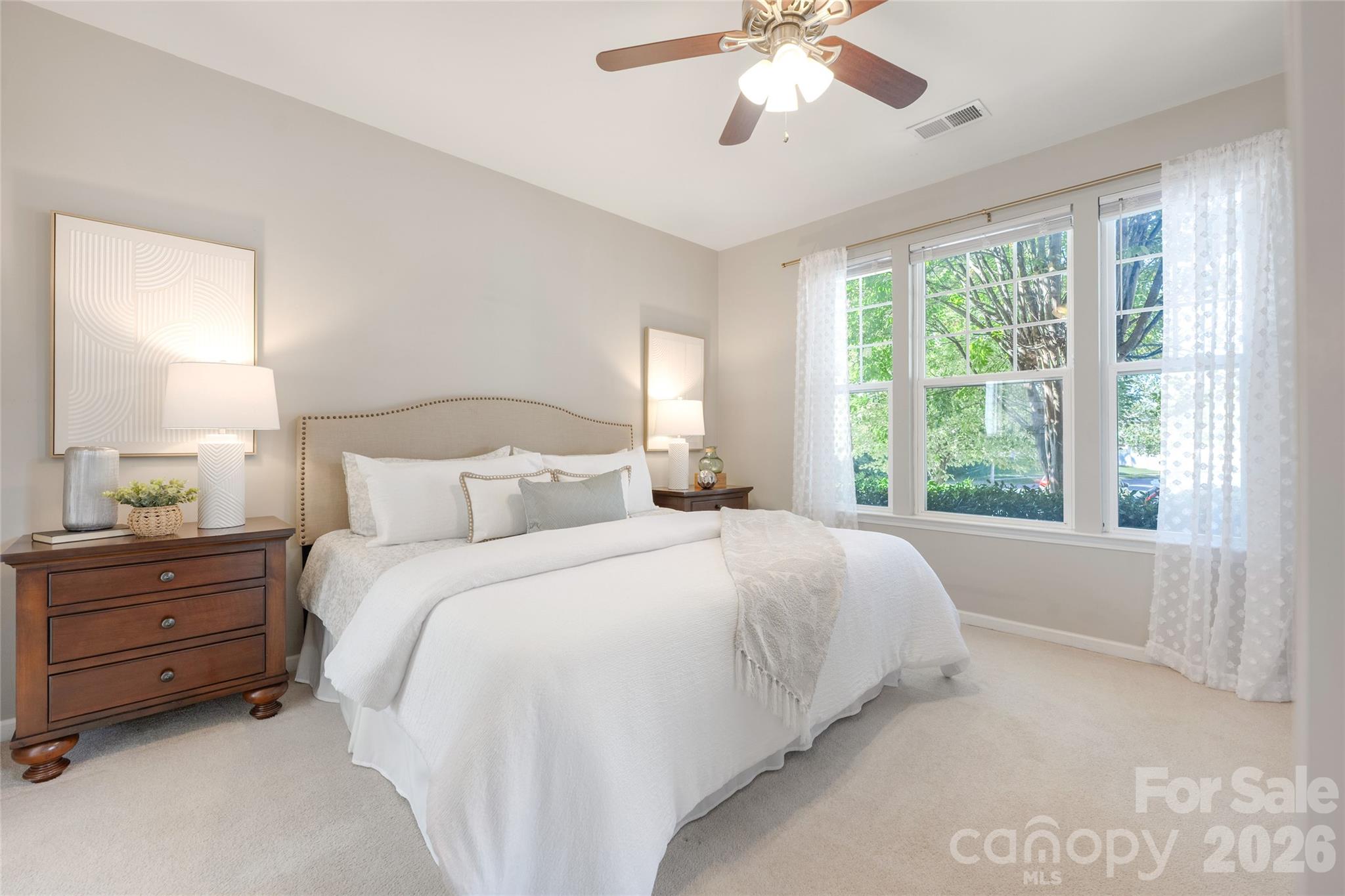 Single Family Residence at 13102 Heath Grove Drive, Huntersville, photo 7 of 34