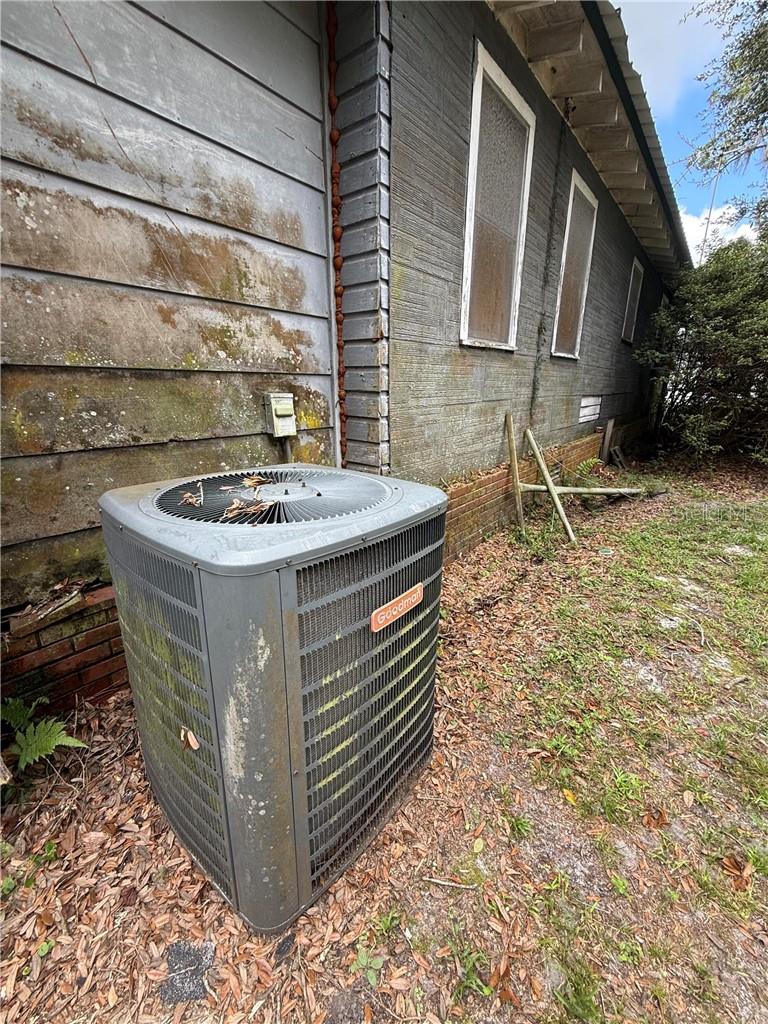 Single Family Residence at 13547 Sattler RD, JACKSONVILLE FL 32226, photo 5 of 21