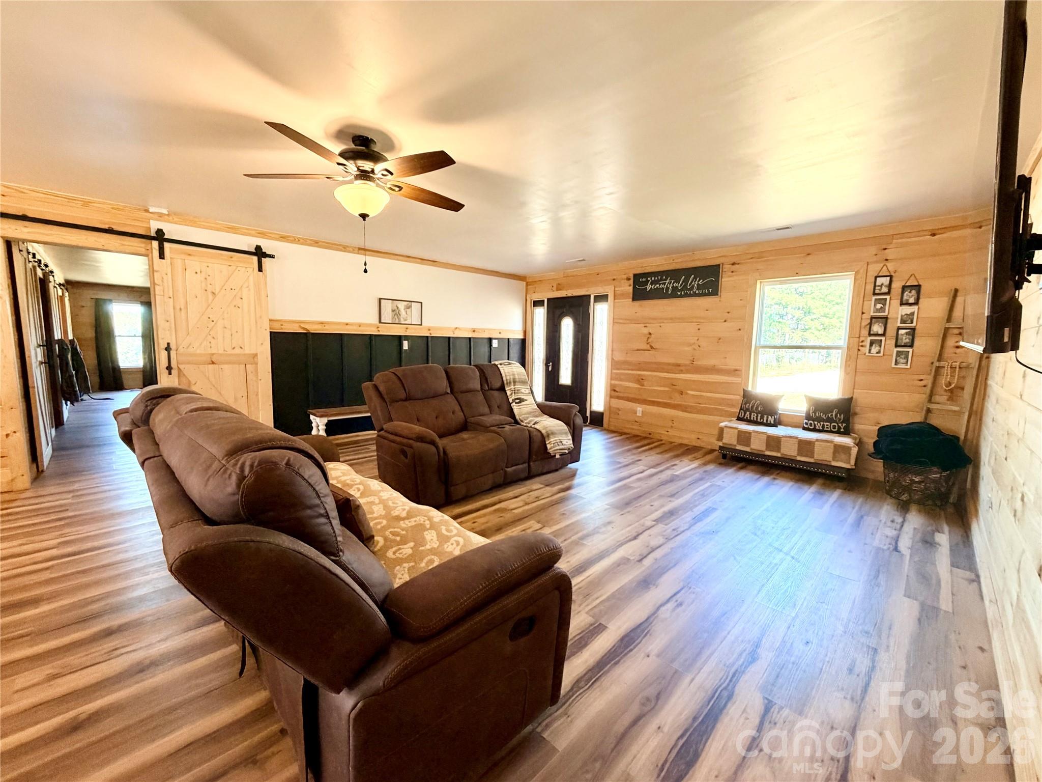 Living Room - 550 Dills Road, Rutherfordton