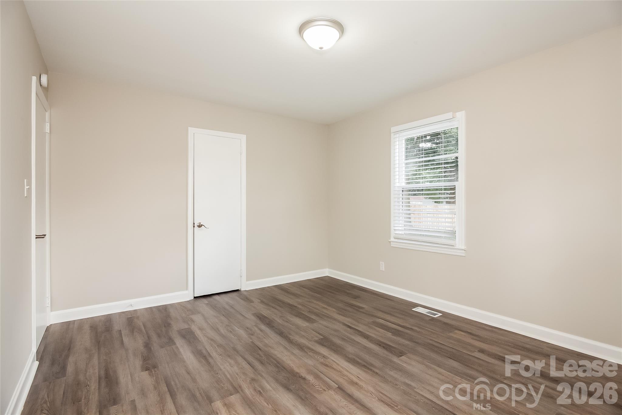 Single Family Residence at 1606 Belmar Drive, Gastonia, photo 8 of 15