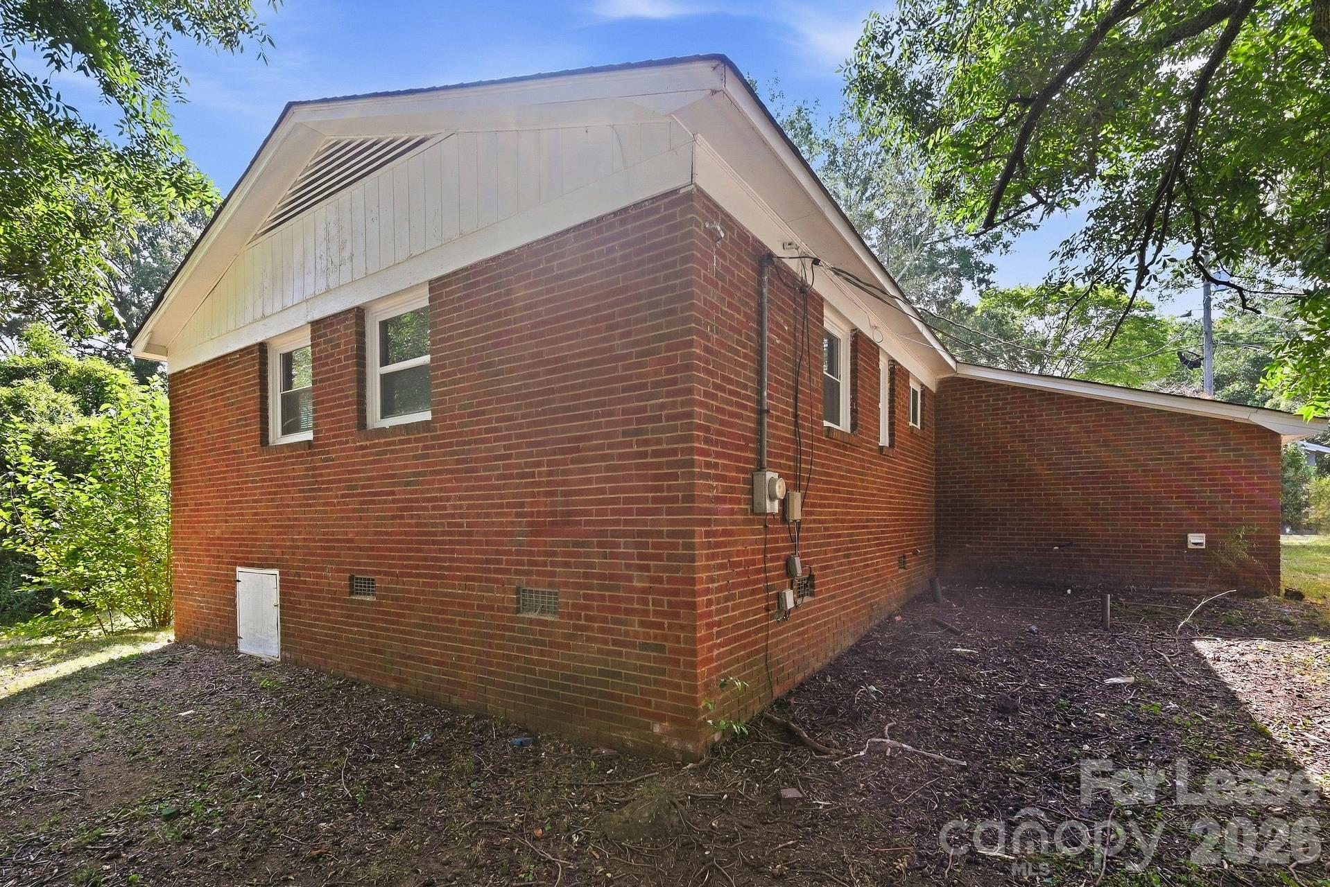 Single Family Residence at 311 E Morrow Avenue, Monroe, photo 6 of 6
