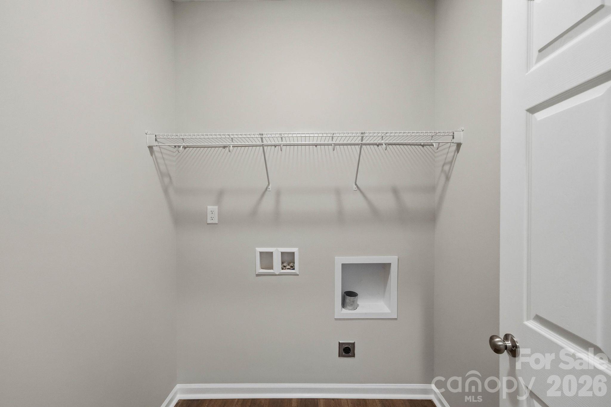 Laundry room - 7667 Sarah Drive, Denver