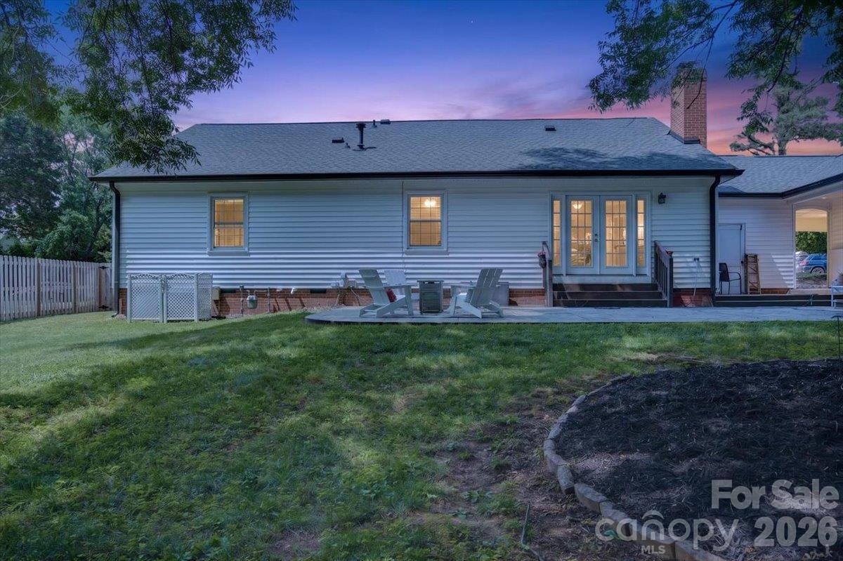 Single Family Residence at 4124 Bridgewood Lane, Charlotte, photo 32 of 32