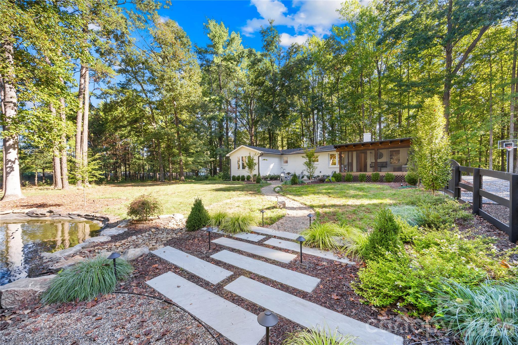Single Family Residence at 13923 Asbury Chapel Road, Huntersville, photo 14 of 46