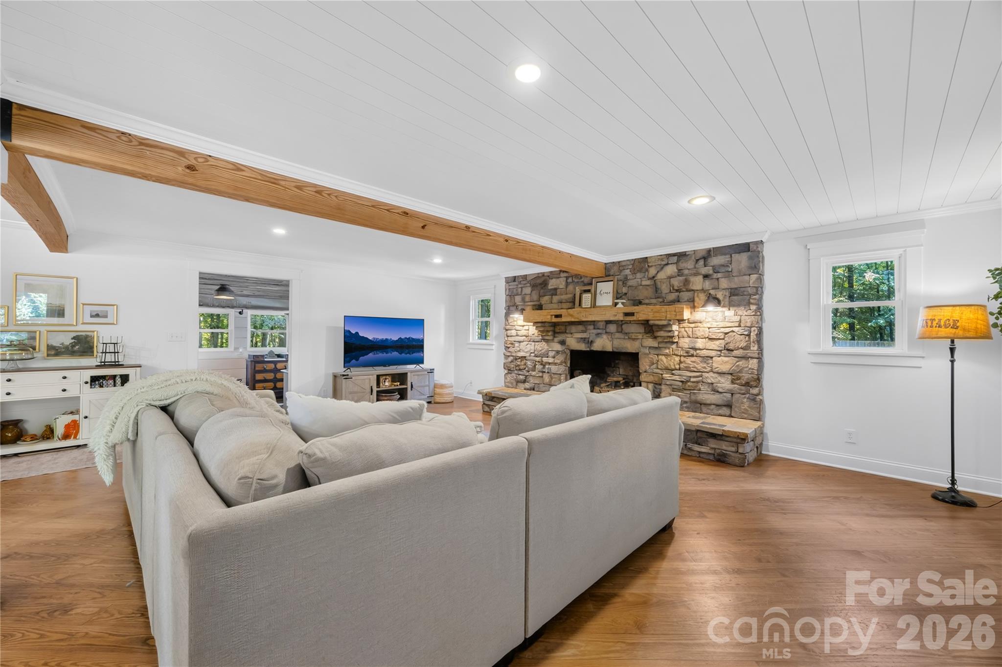 Single Family Residence at 13923 Asbury Chapel Road, Huntersville, photo 20 of 46