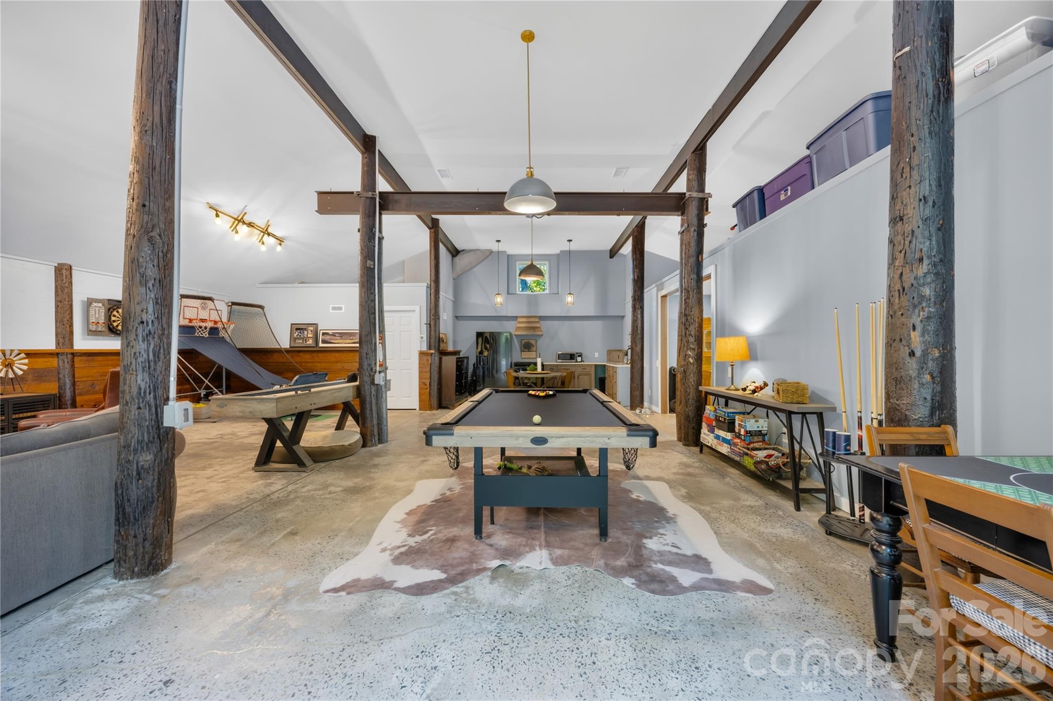 Heated and cooled throughout - 13923 Asbury Chapel Road, Huntersville