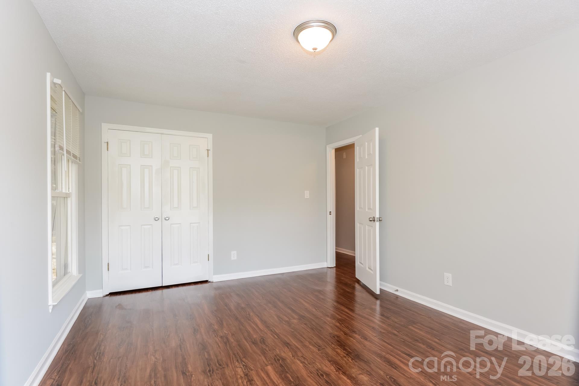 Single Family Residence at 112 Pineview Court, Statesville, photo 6 of 8