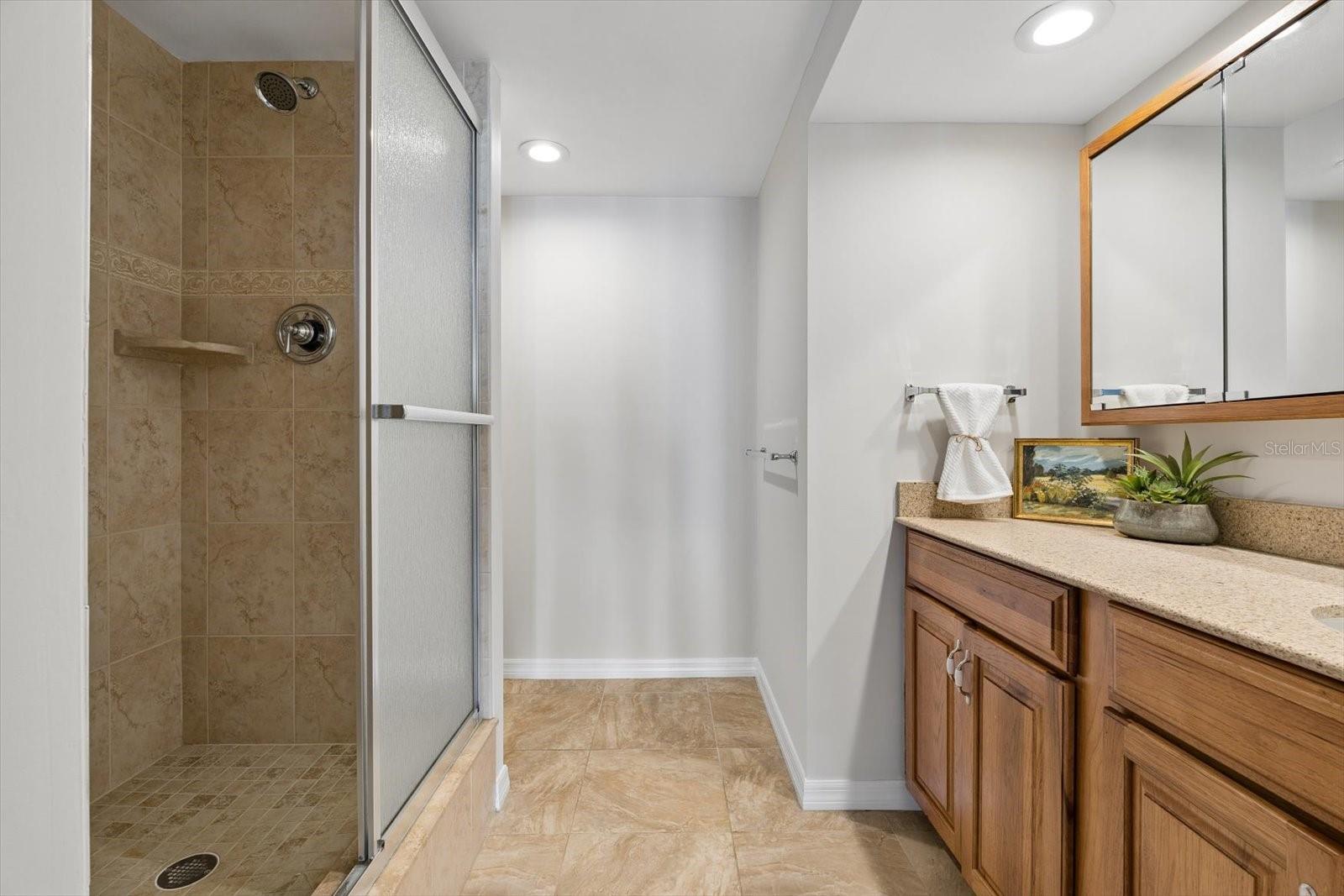 Condominium at 6 BELLEVIEW BLVD #604, BELLEAIR, photo 19 of 45