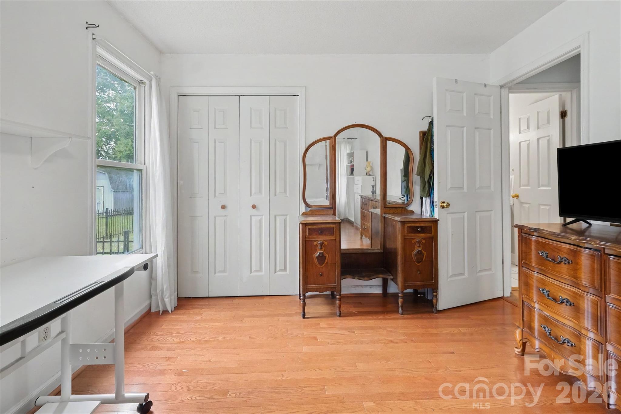 Single Family Residence at 1617 Lawing Road, Charlotte, photo 15 of 35