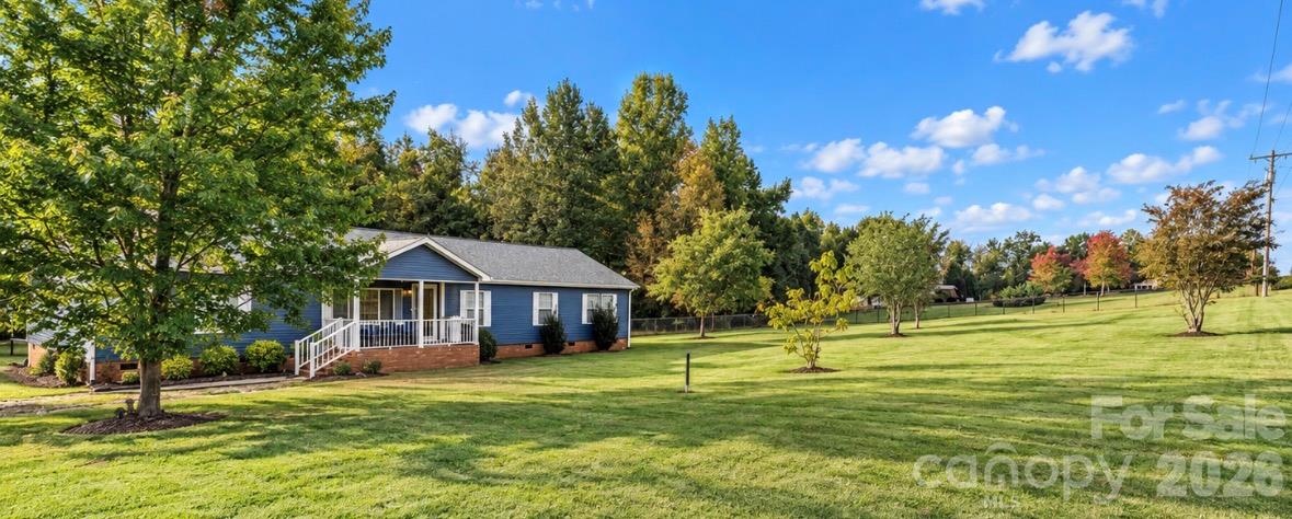 Single Family Residence at 2530 Gaffney Road, Mooresboro, photo 2 of 5