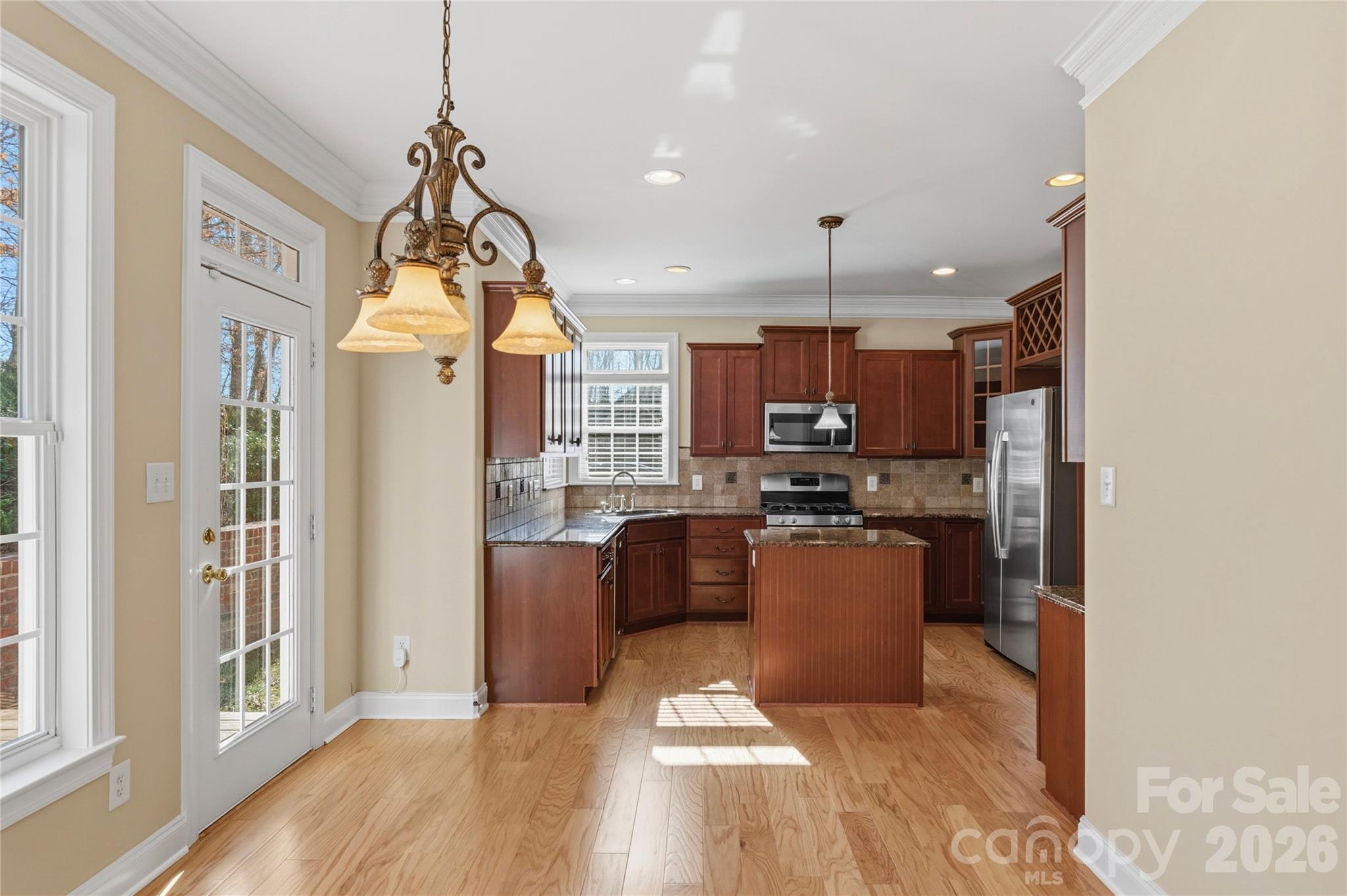 Single Family Residence at 1391 Somerset Cove Drive, Winston Salem, photo 18 of 42