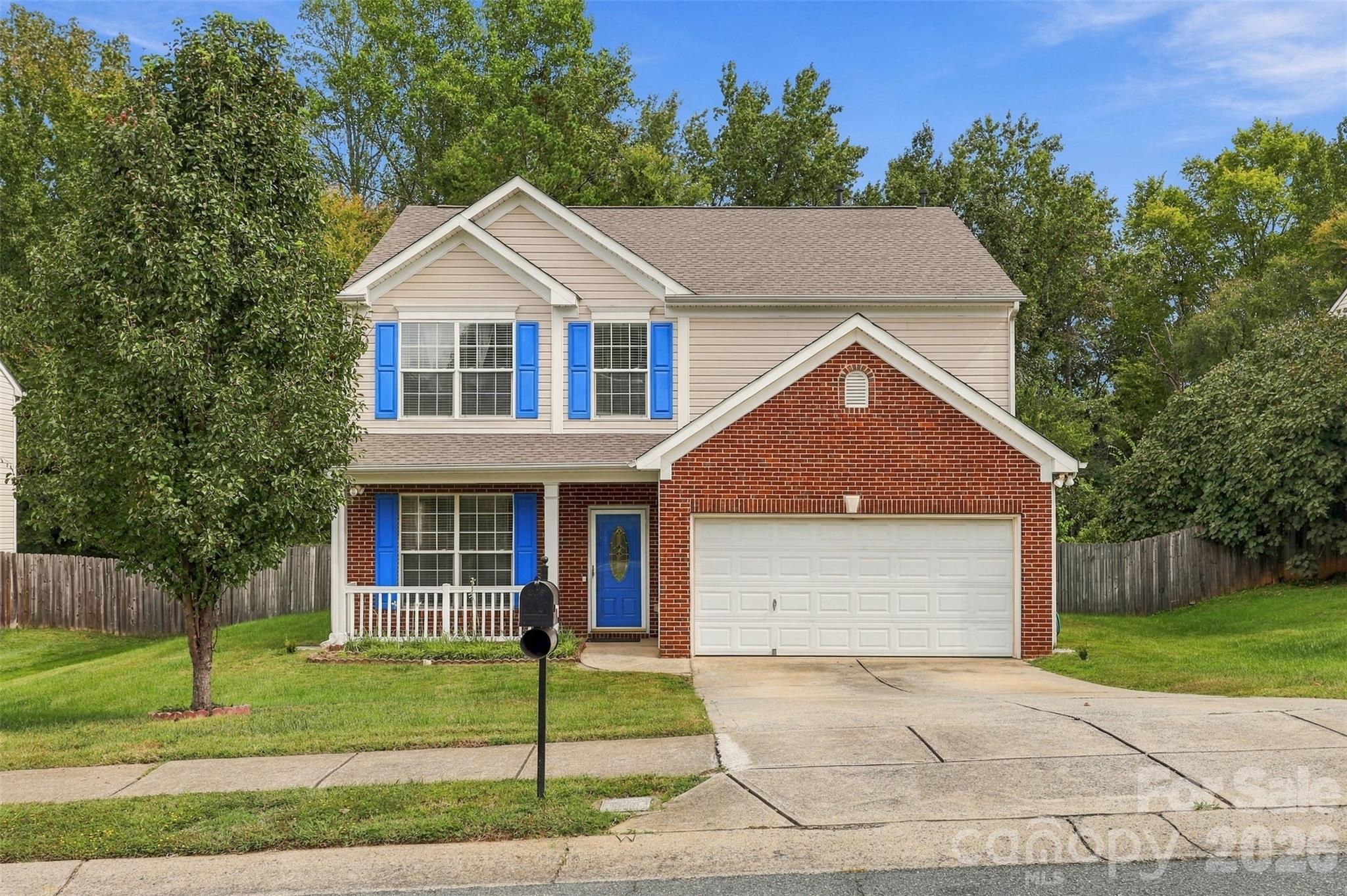 Single Family Residence at 1831 Southwind Drive, Charlotte, photo 2 of 48
