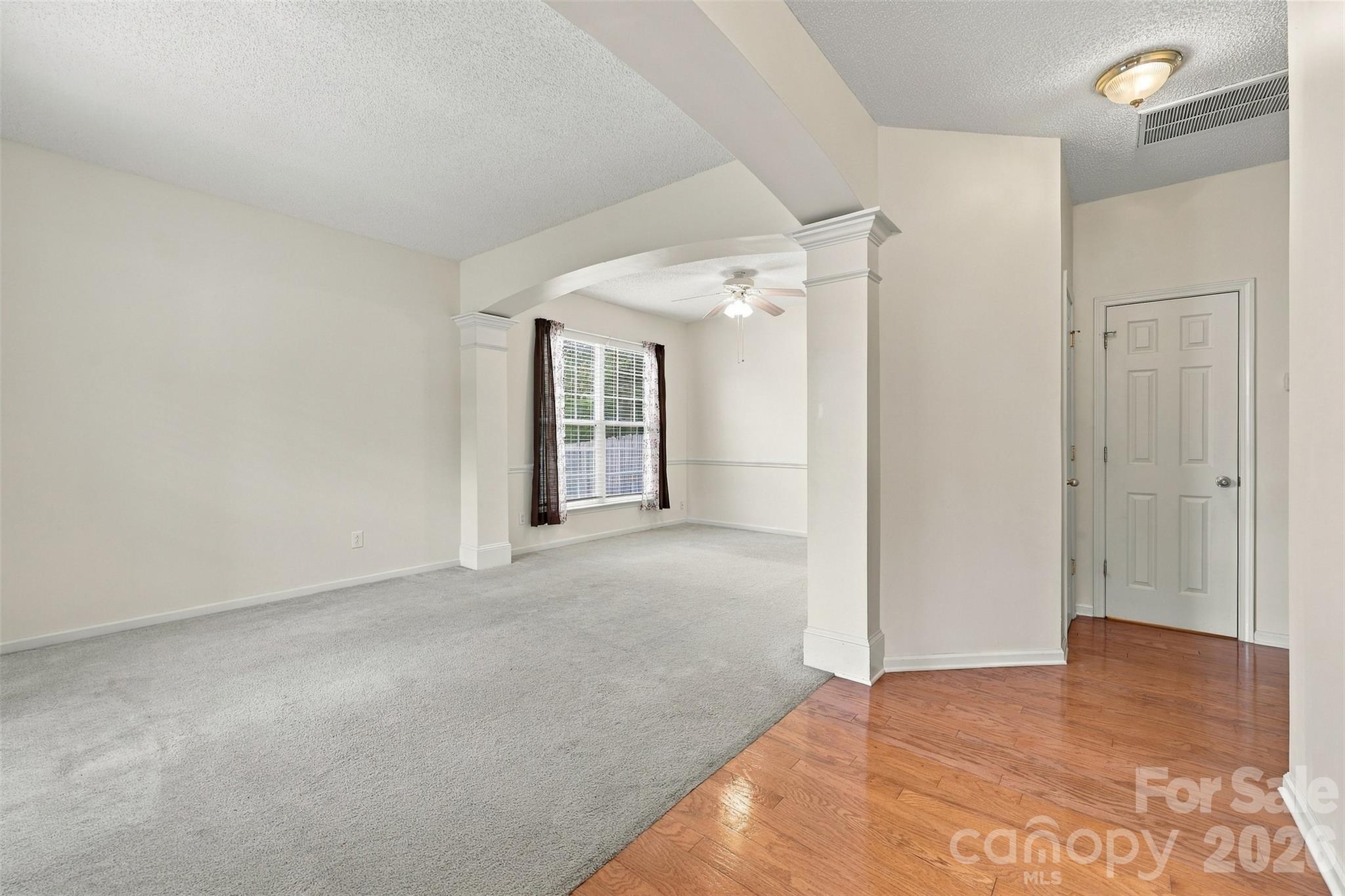 Single Family Residence at 1831 Southwind Drive, Charlotte, photo 4 of 48