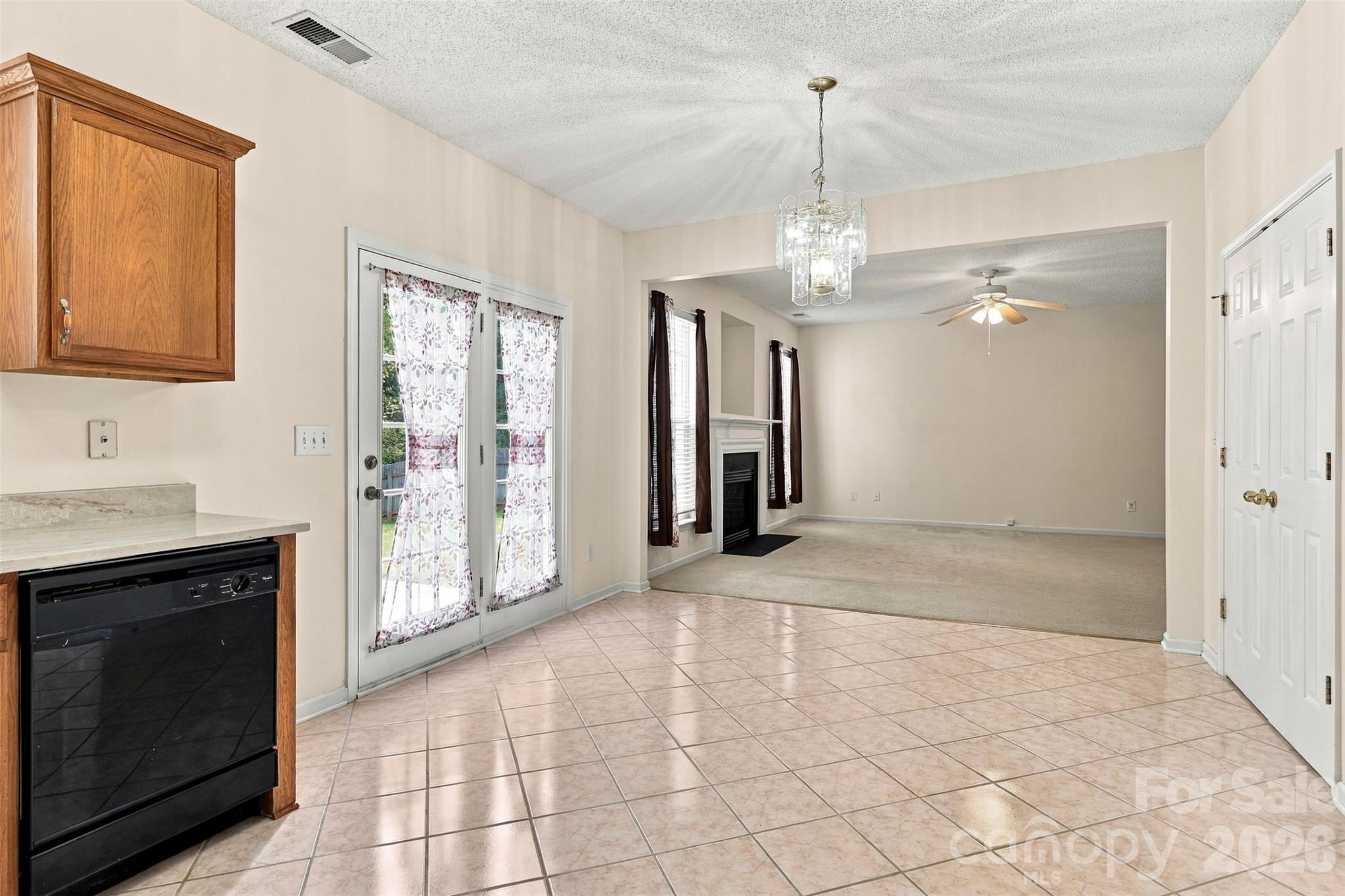 Single Family Residence at 1831 Southwind Drive, Charlotte, photo 12 of 48