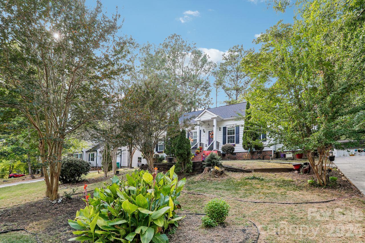 Relaxing front view - 1116 Somersby Lane, Matthews