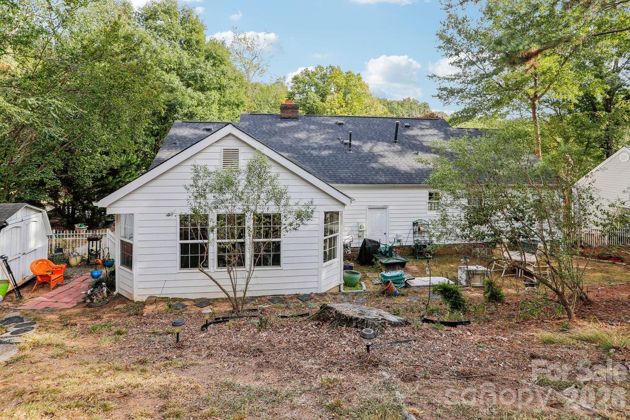 Single Family Residence at 1116 Somersby Lane, Matthews, photo 31 of 31