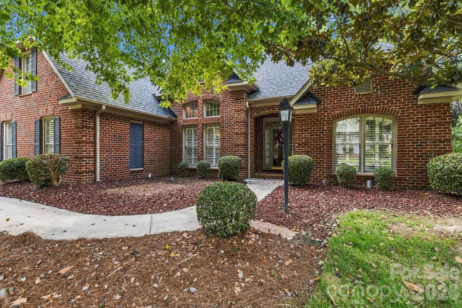 1106 Westlake Drive