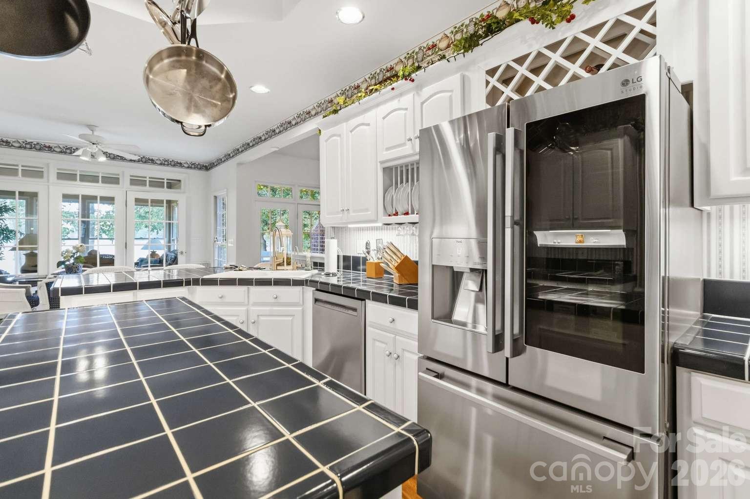 Single Family Residence at 1106 Westlake Drive, Kannapolis, photo 18 of 48