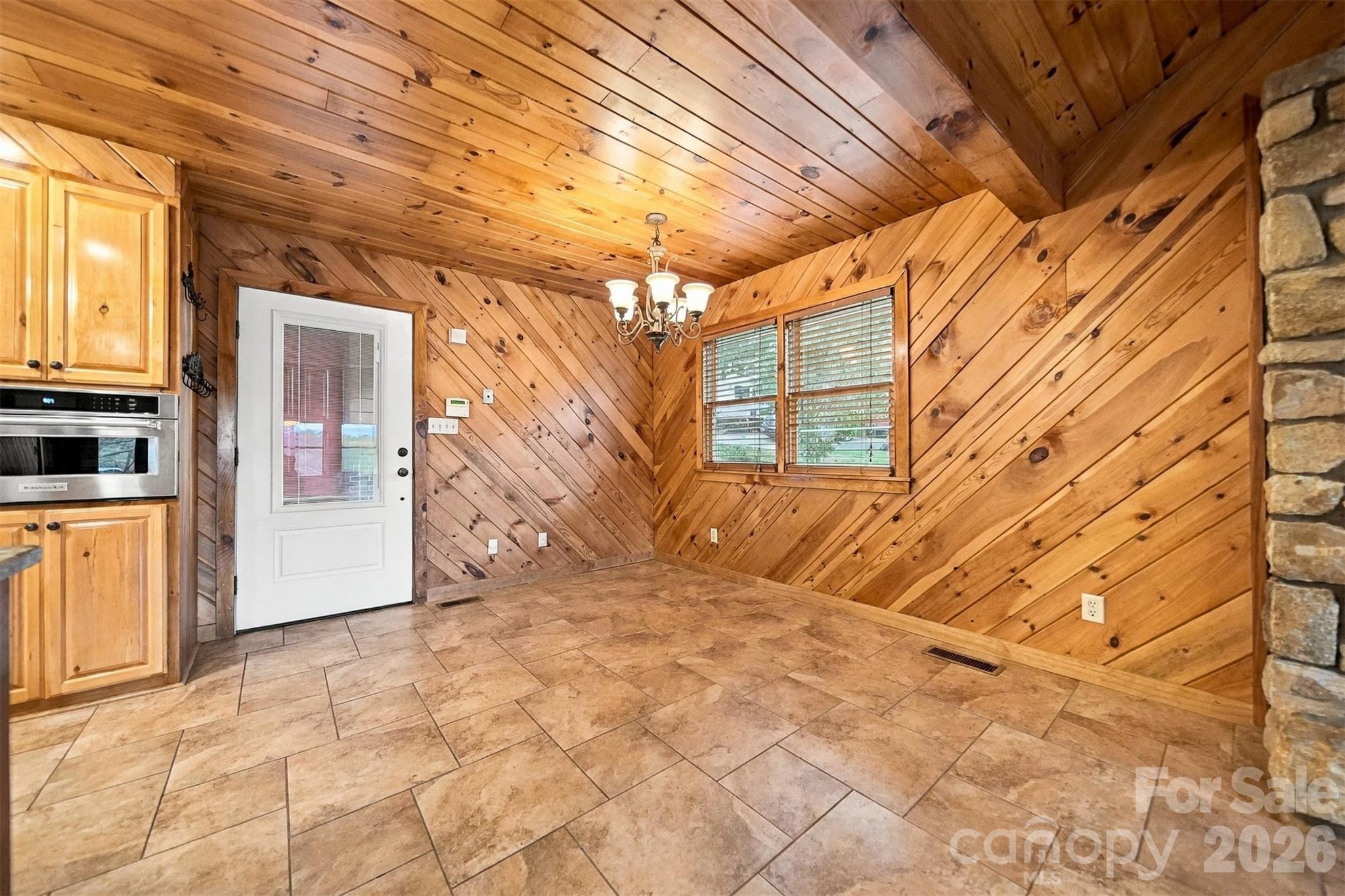 Single Family Residence at 128 Mull Drive, Taylorsville, photo 10 of 46